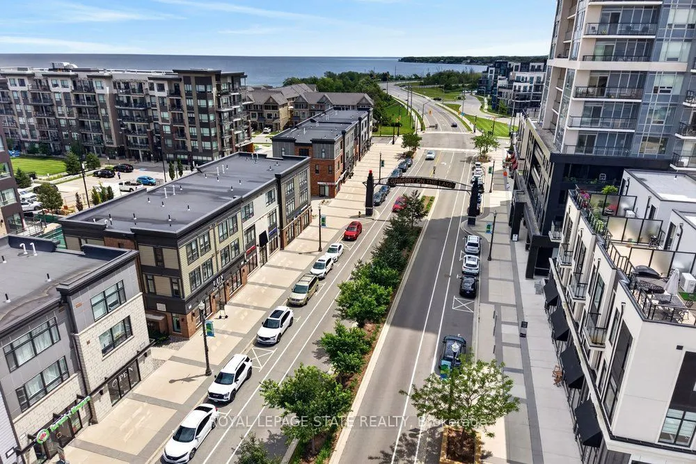 10 Concord Place #209