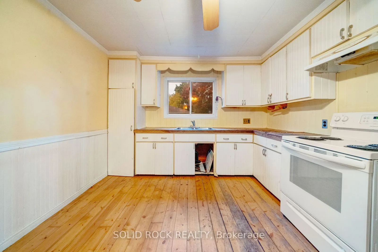 42 Cambridge Road E