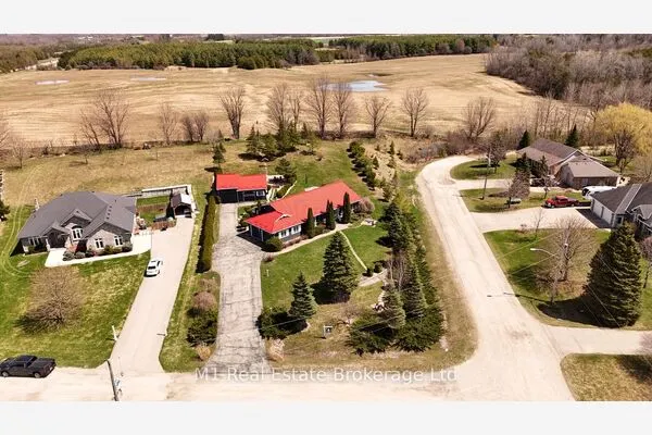 2 Joanne Crescent