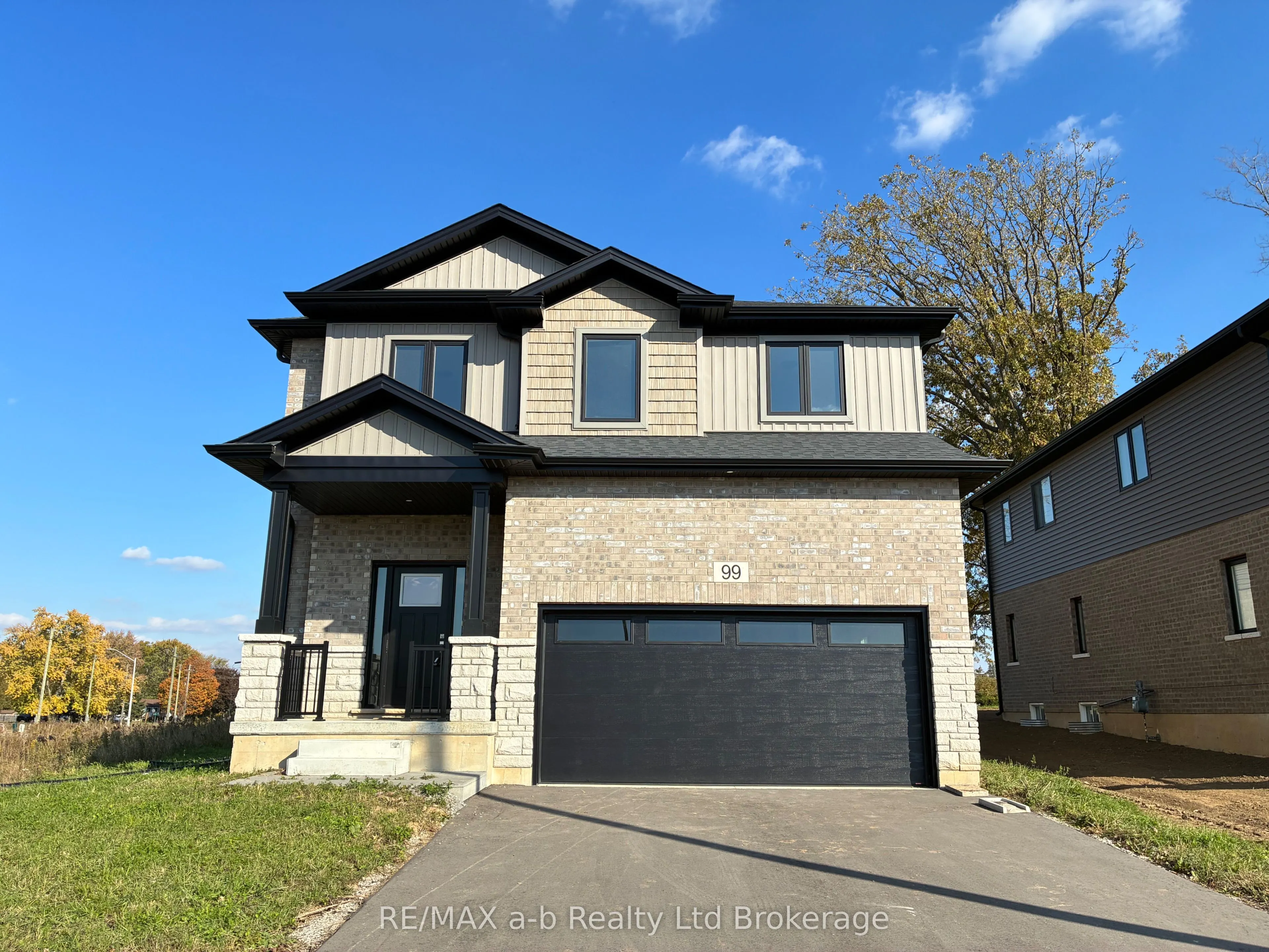 99 Cayley Street