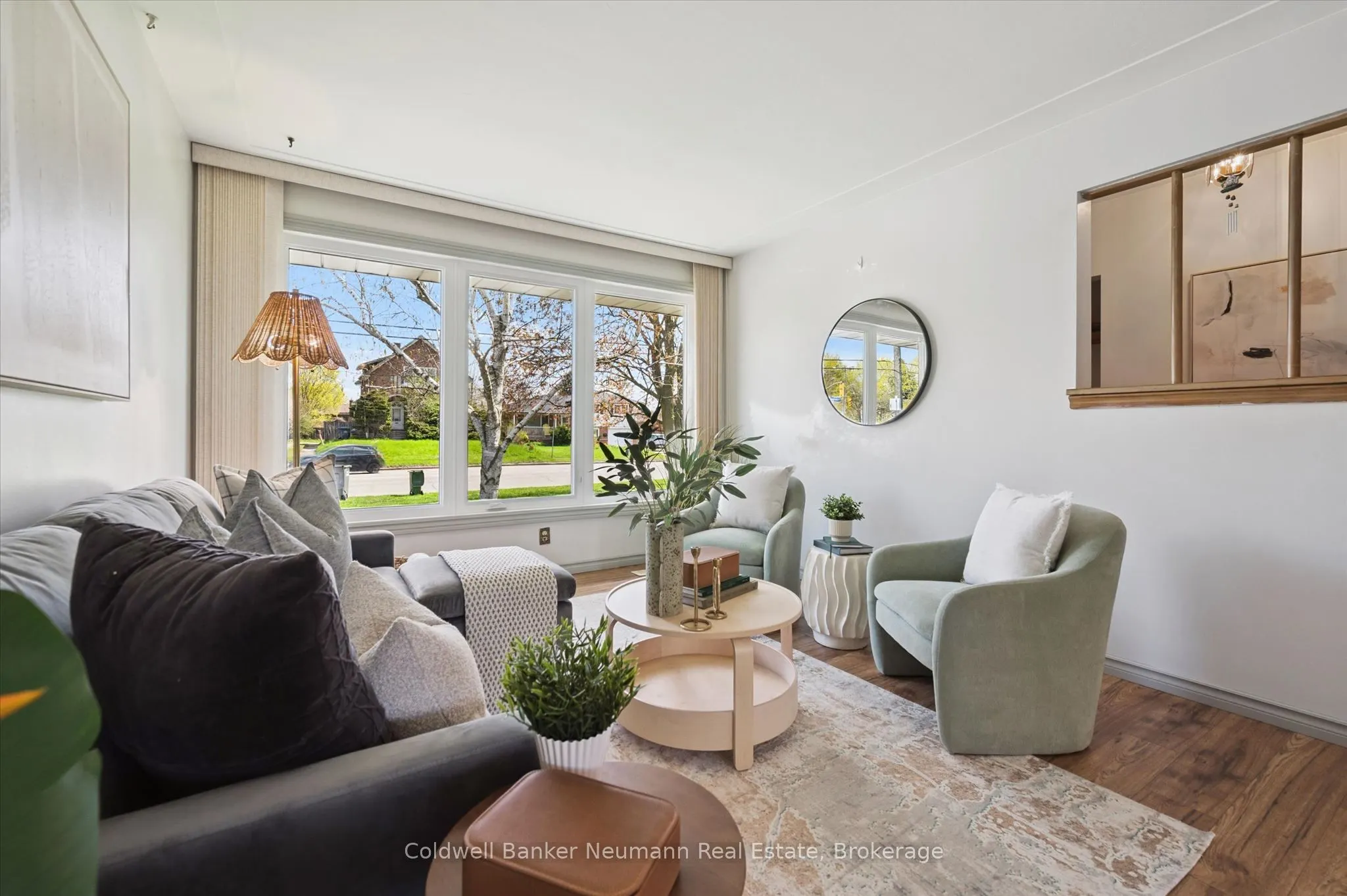 92 Victoria Road N