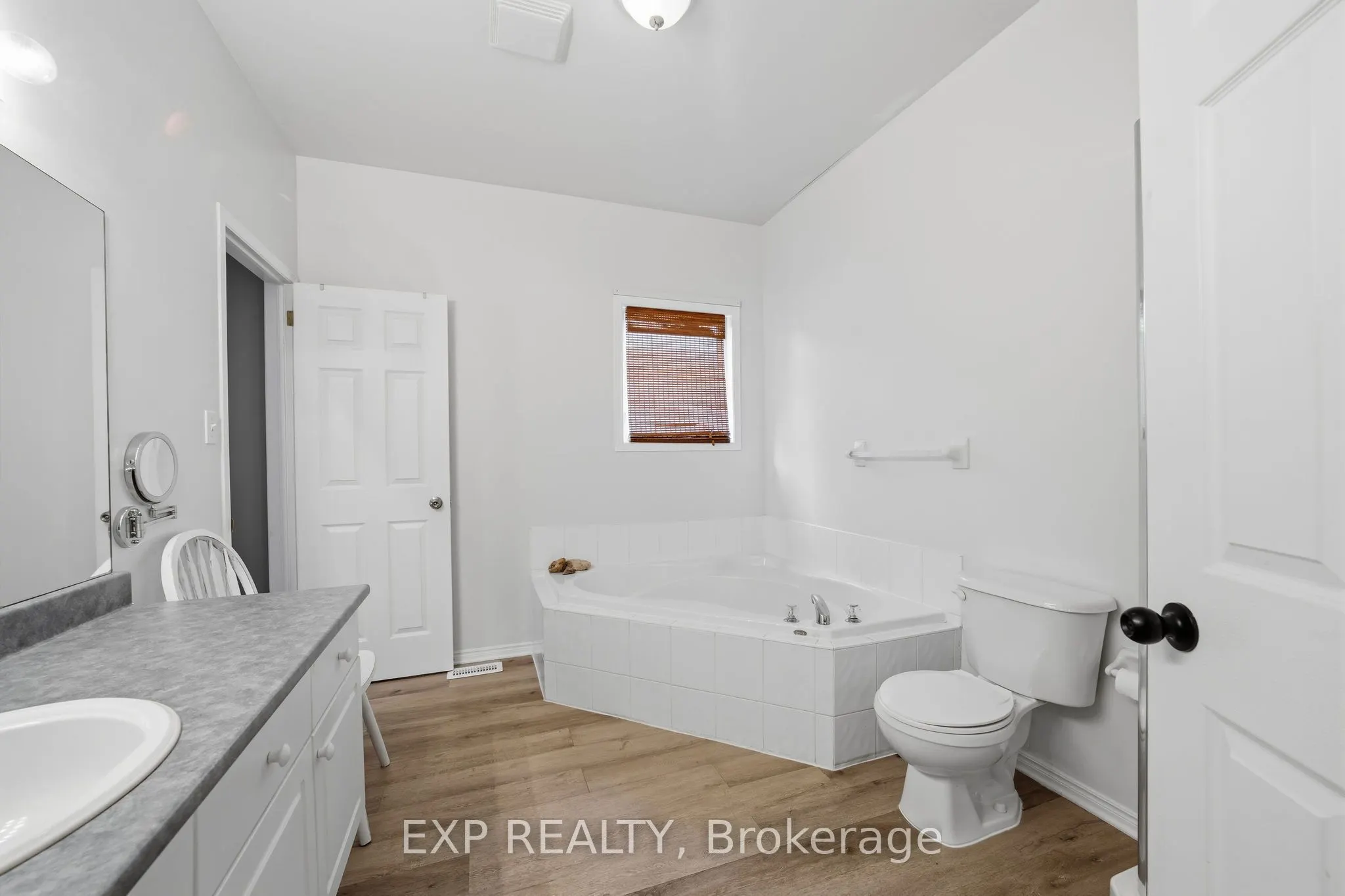 44 Juniper Crescent