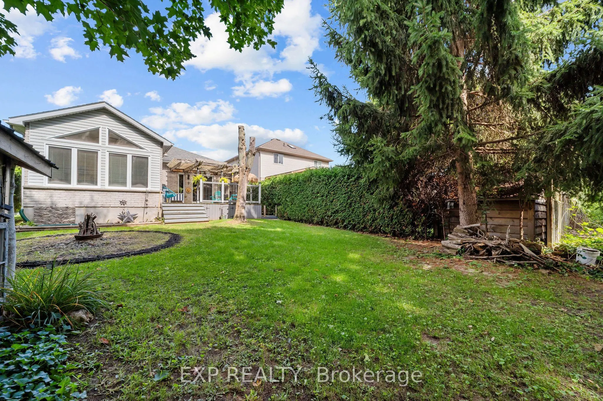 44 Juniper Crescent