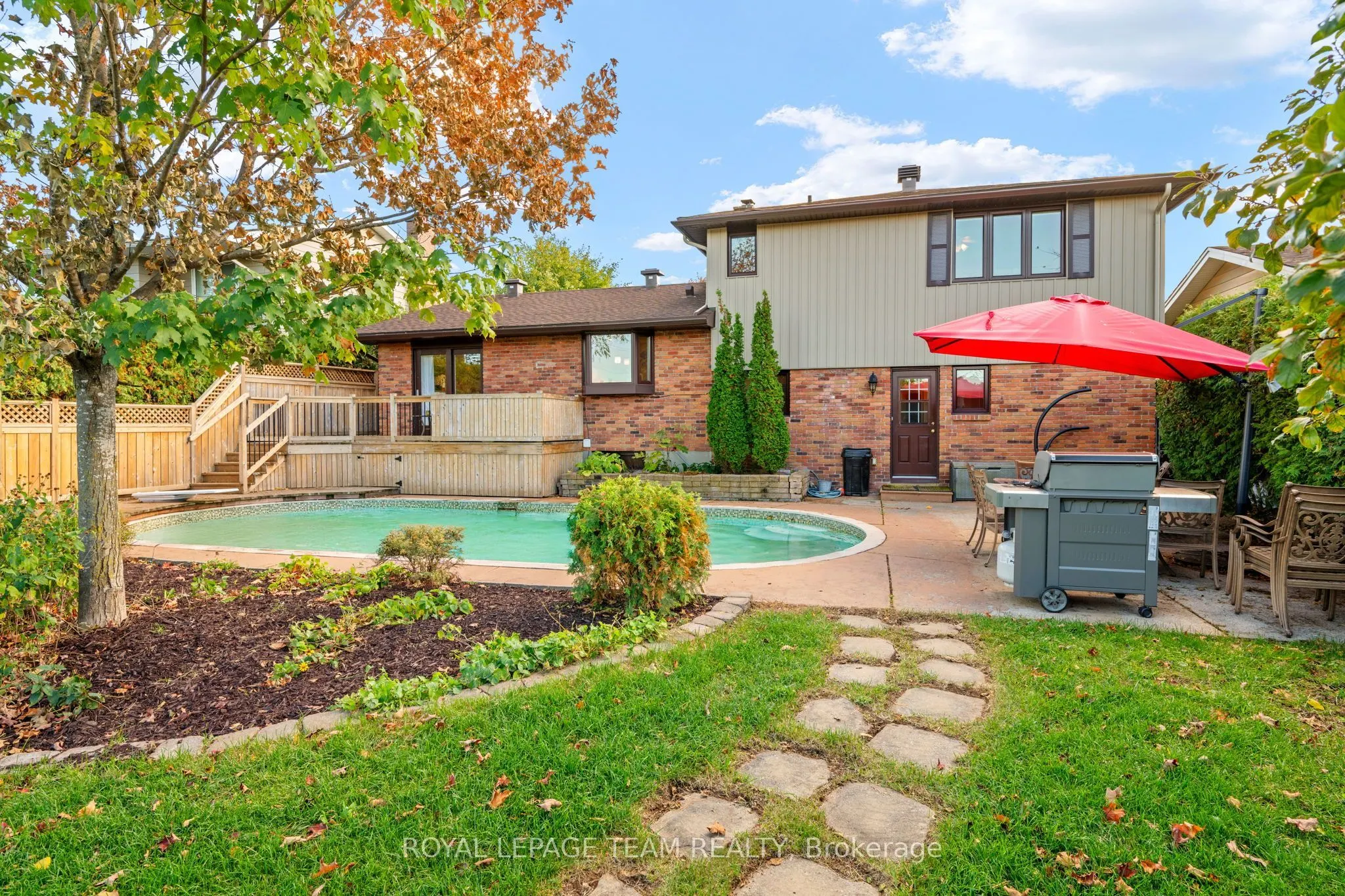 19 Parkland Crescent
