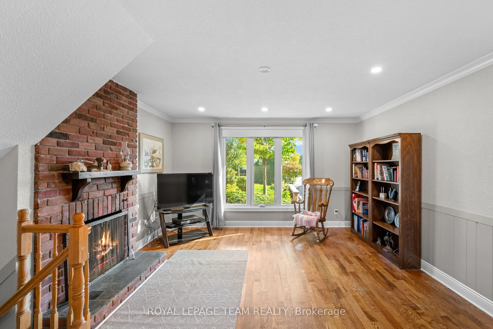19 Parkland Crescent