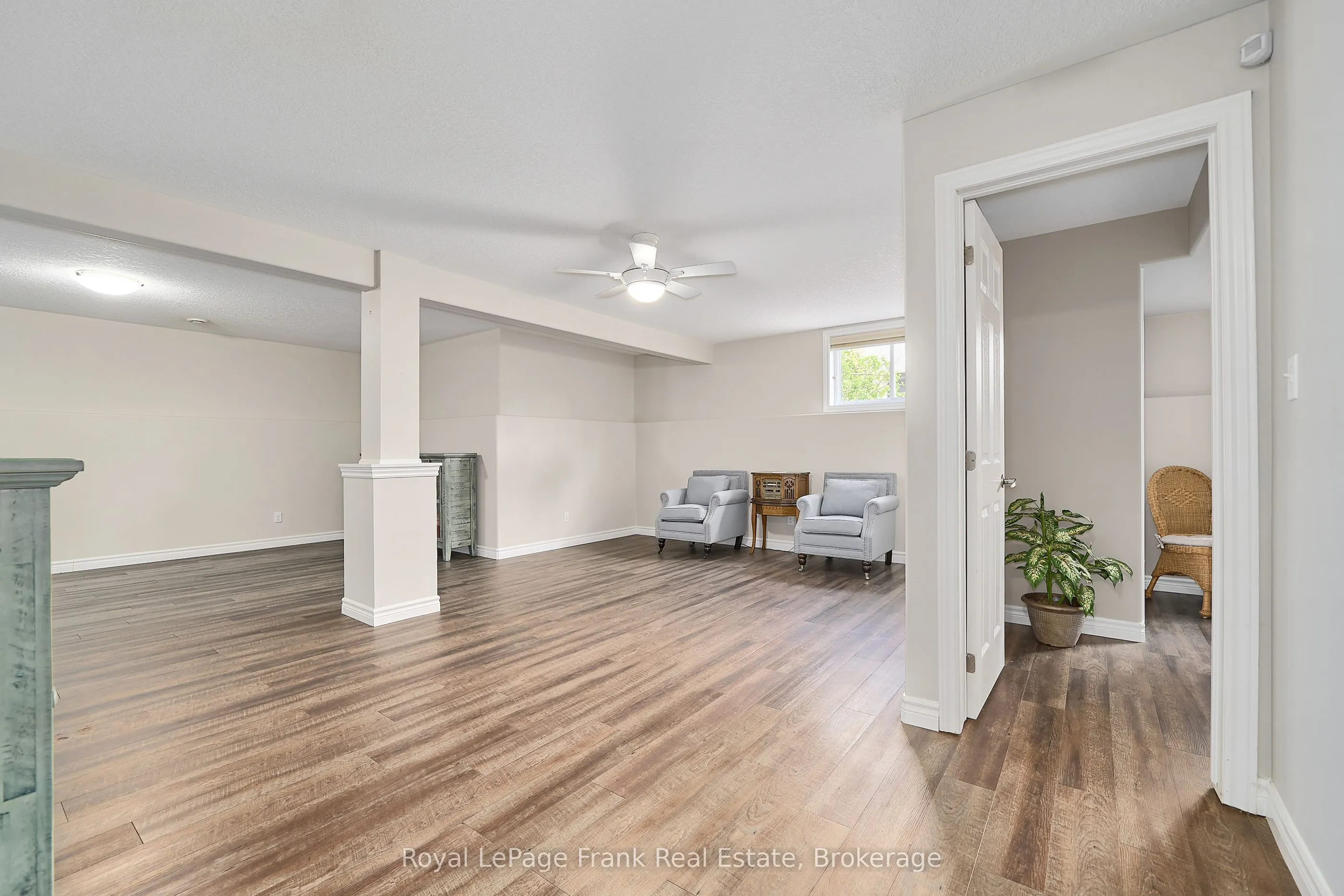 11 Fox Den Drive