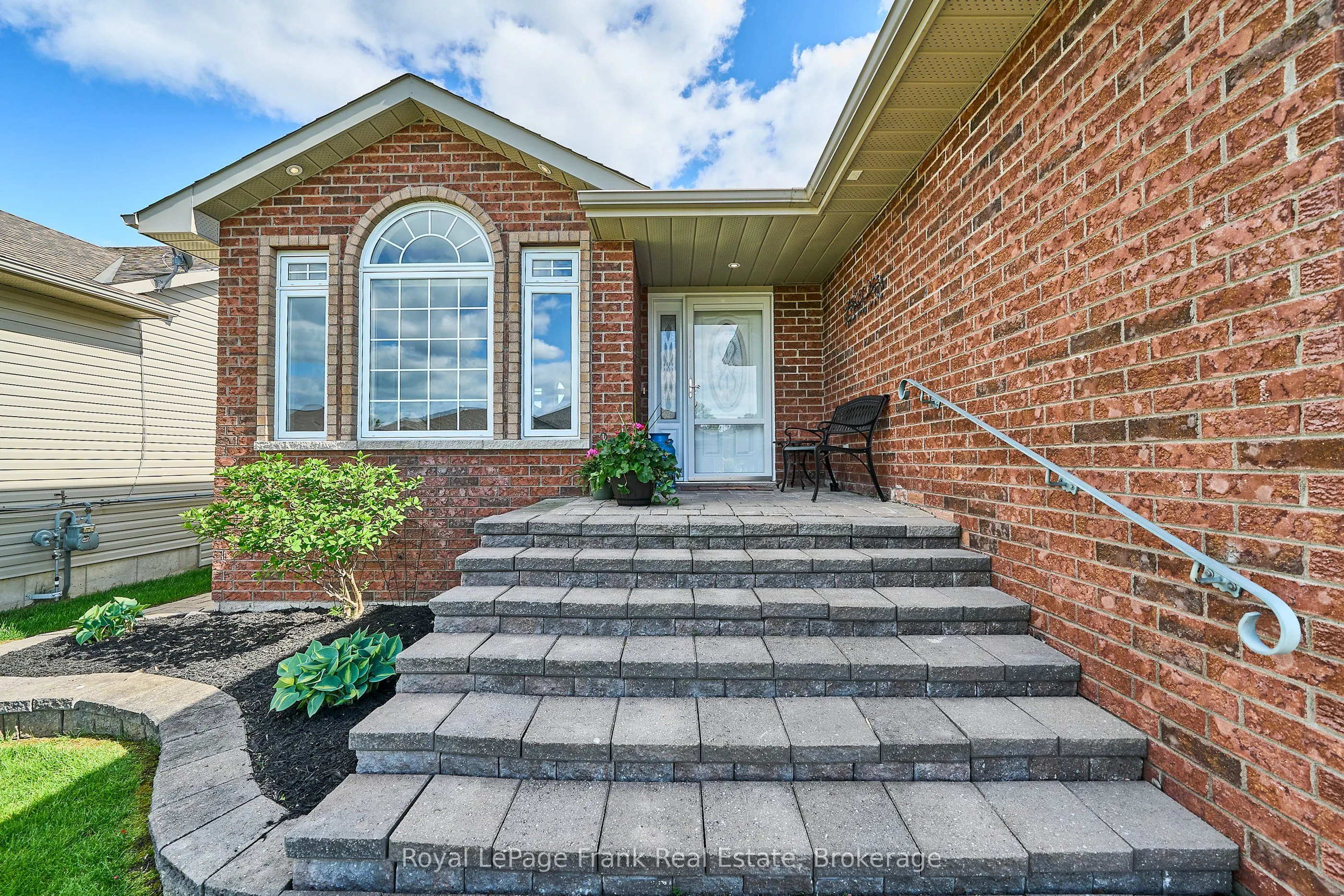 11 Fox Den Drive
