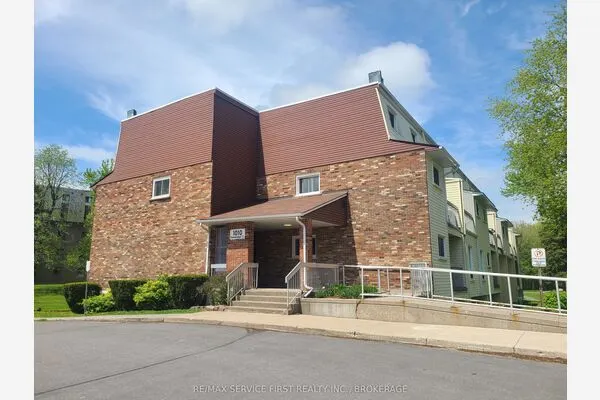 1010 Pembridge Crescent #103
