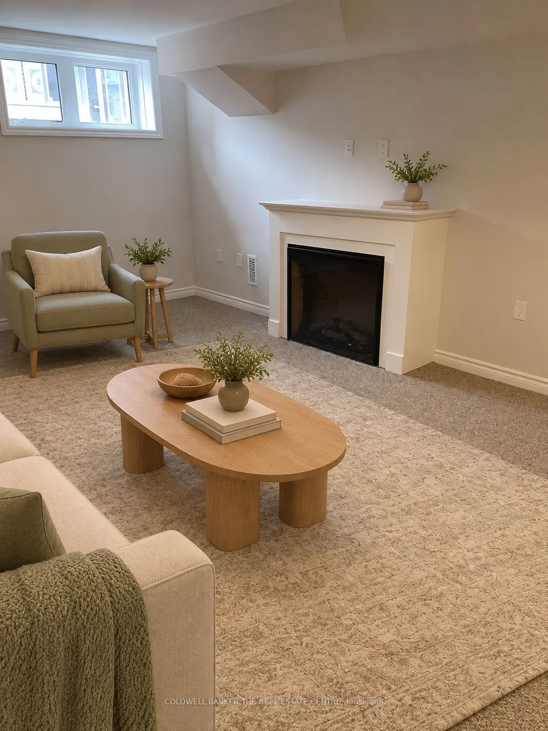 17 Lakewood Crescent #19