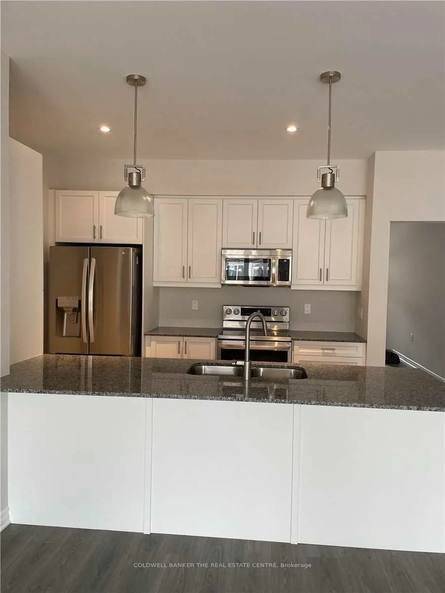 17 Lakewood Crescent #19