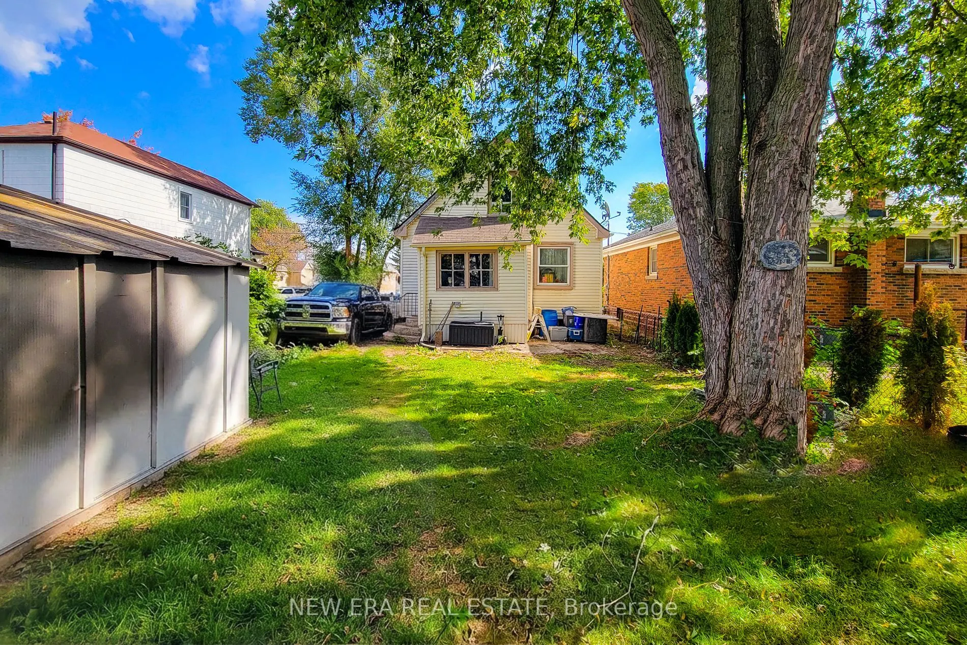 38 Clifford Avenue