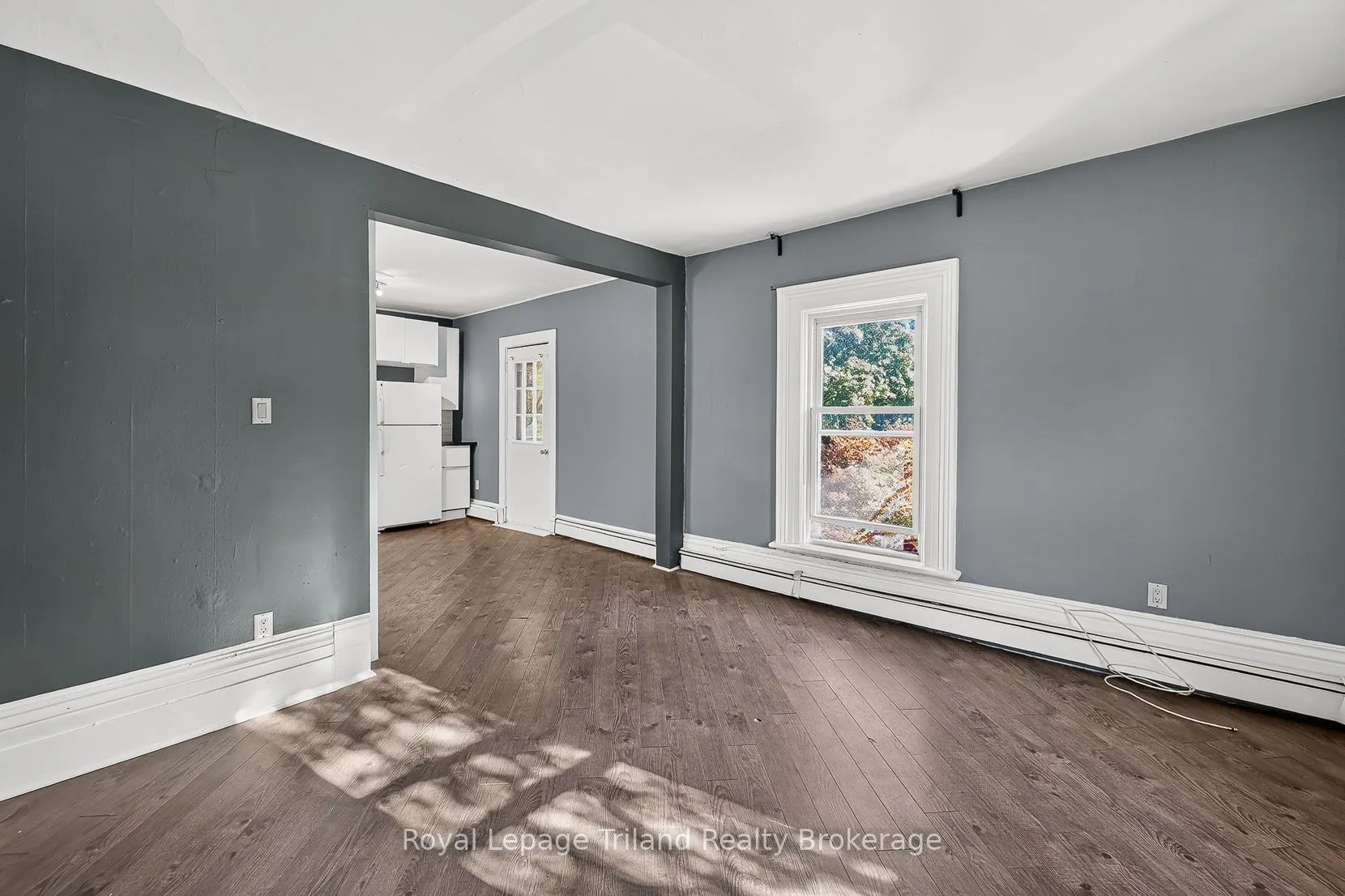 156-158 Charles Street W