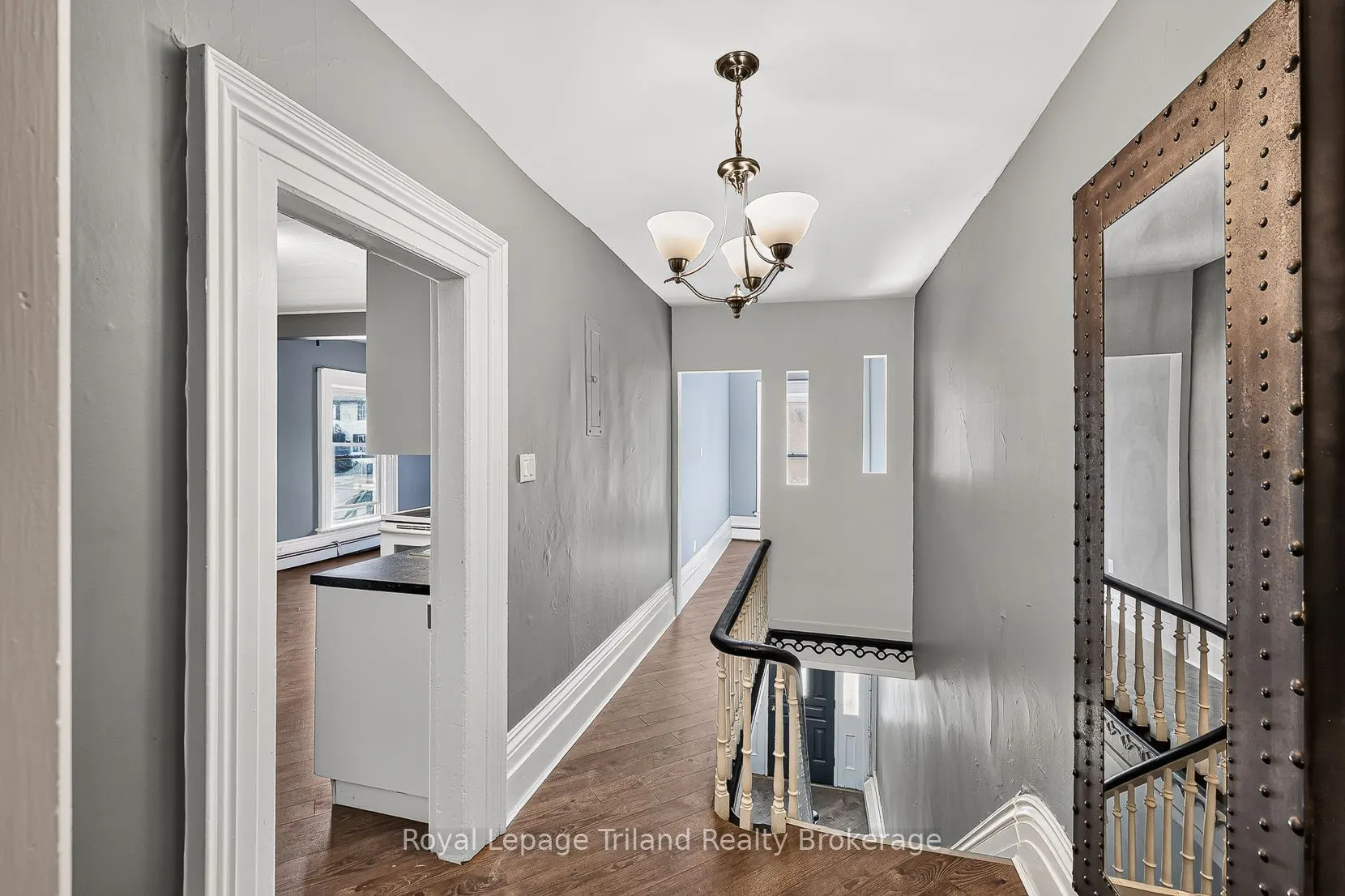 156-158 Charles Street W