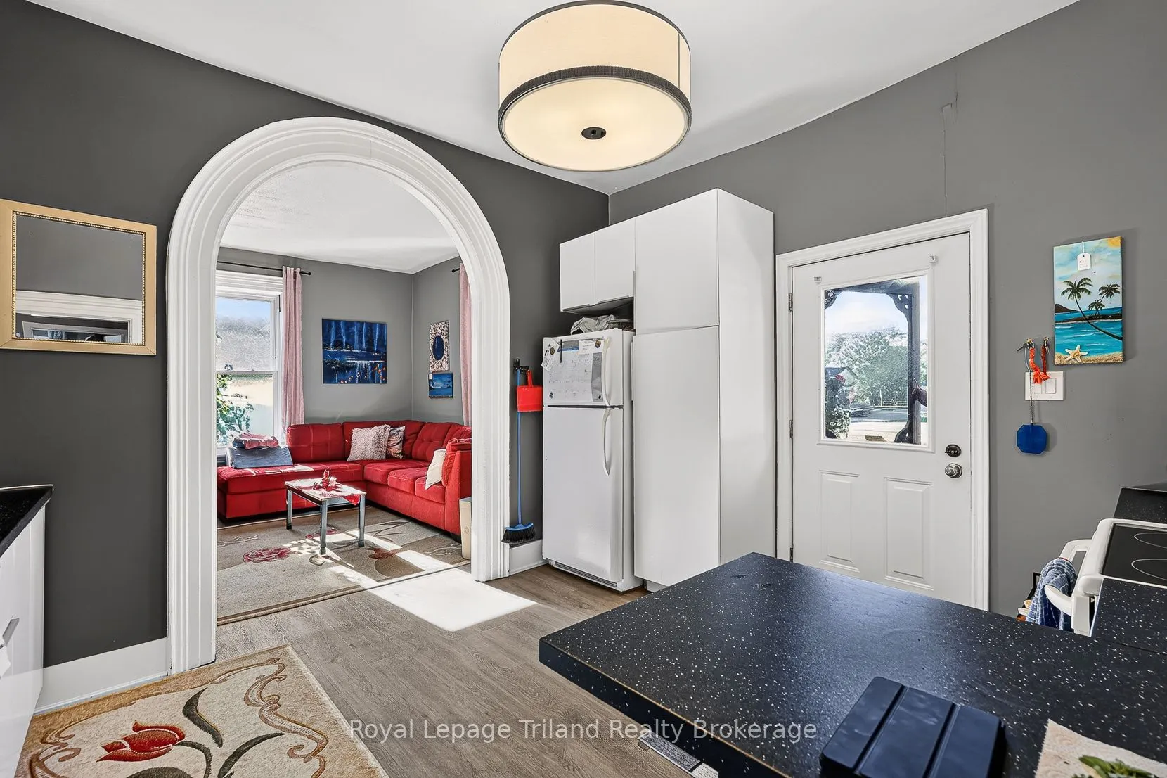 156-158 Charles Street W