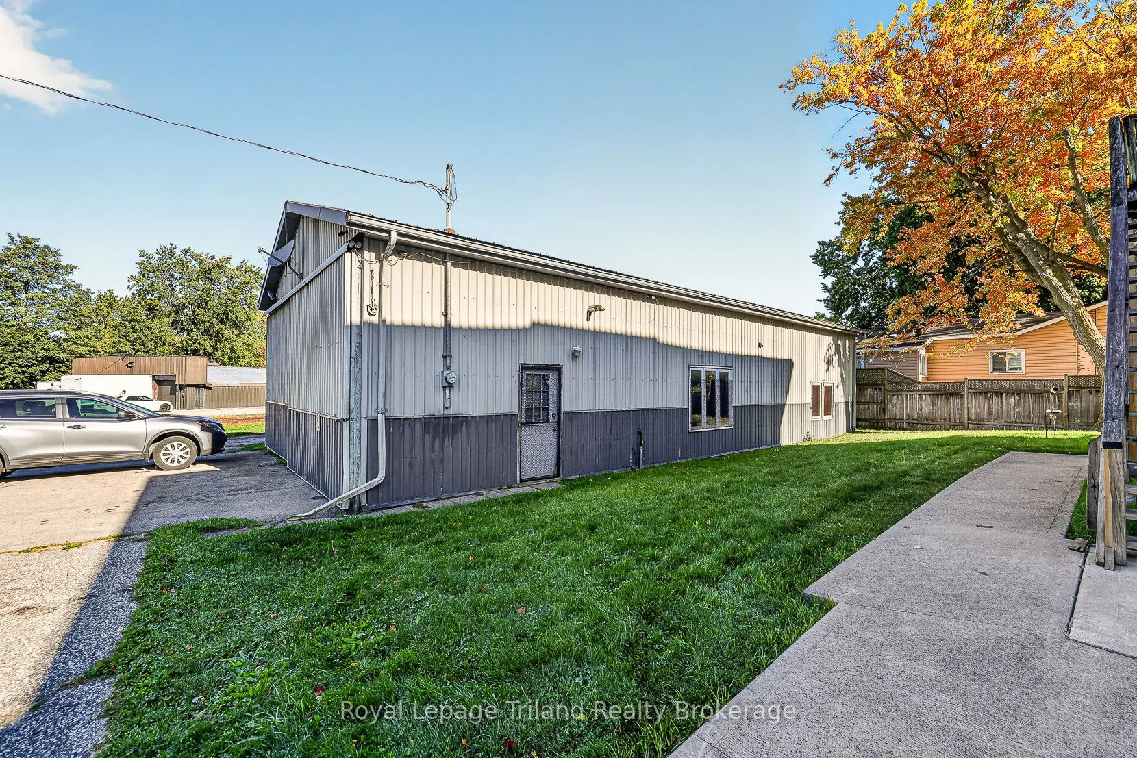 156-158 Charles Street W