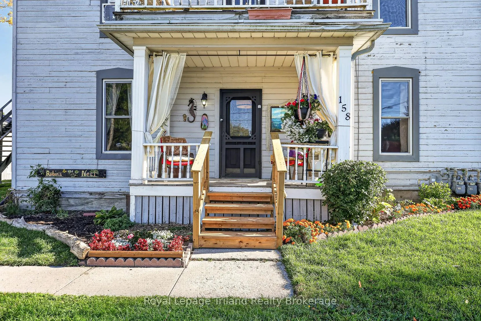 156-158 Charles Street W