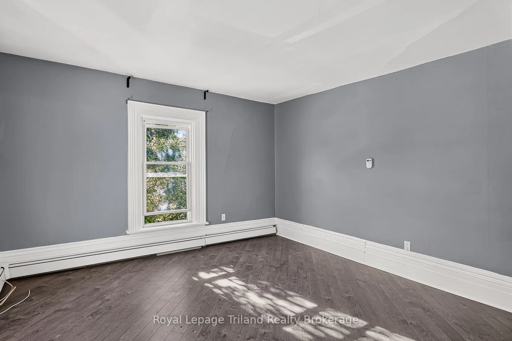 156-158 Charles Street W