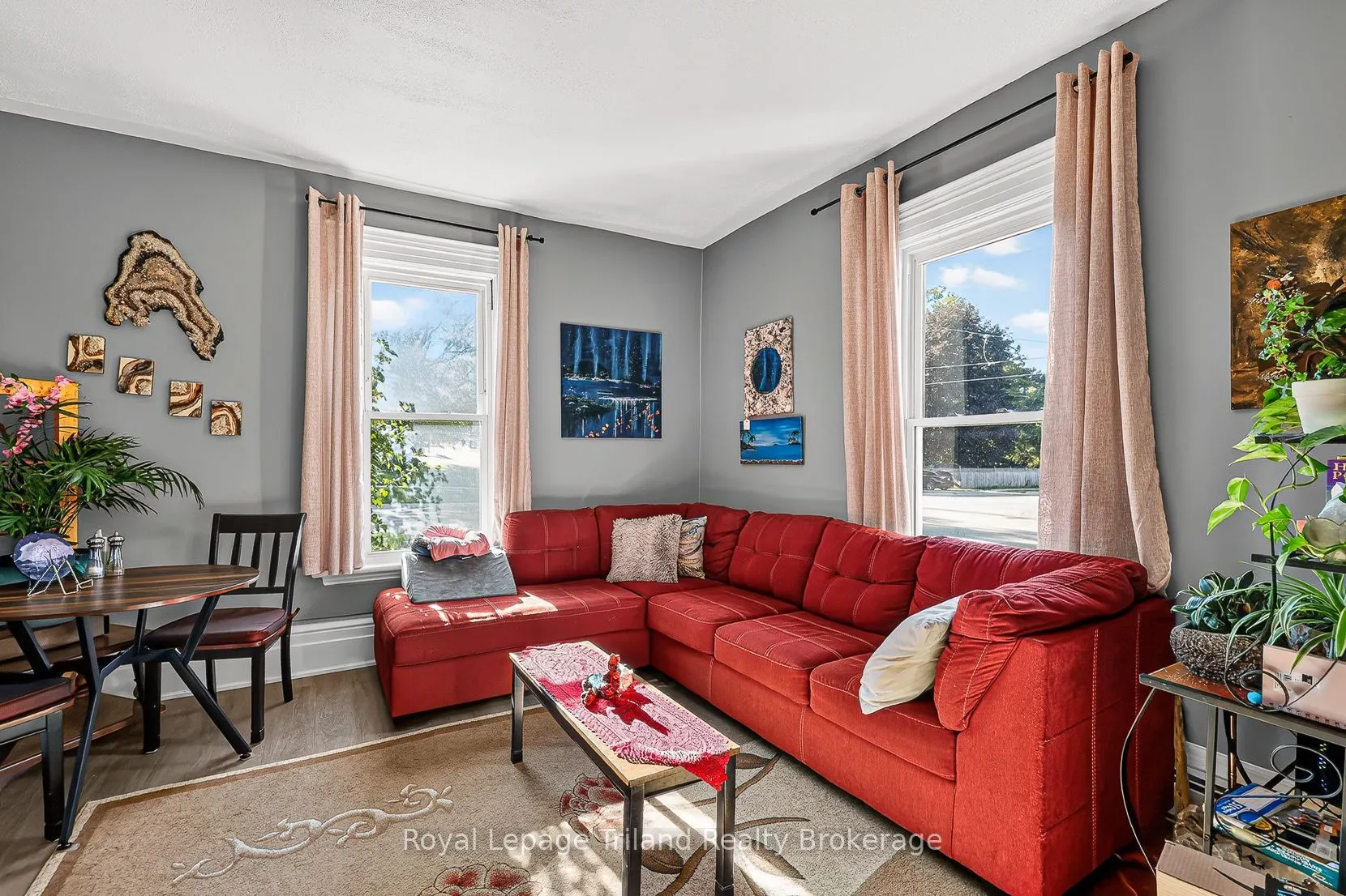 156-158 Charles Street W