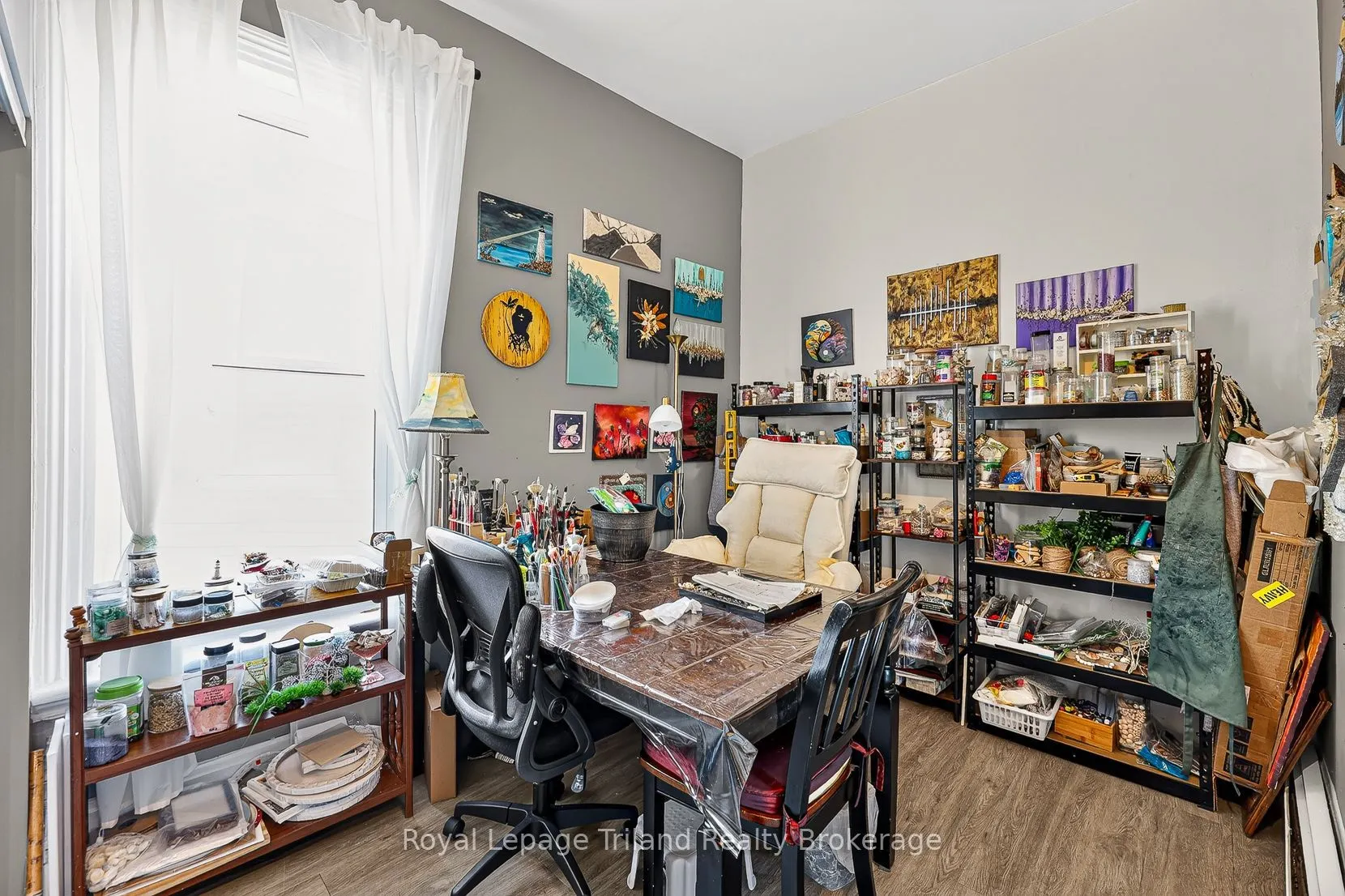 156-158 Charles Street W