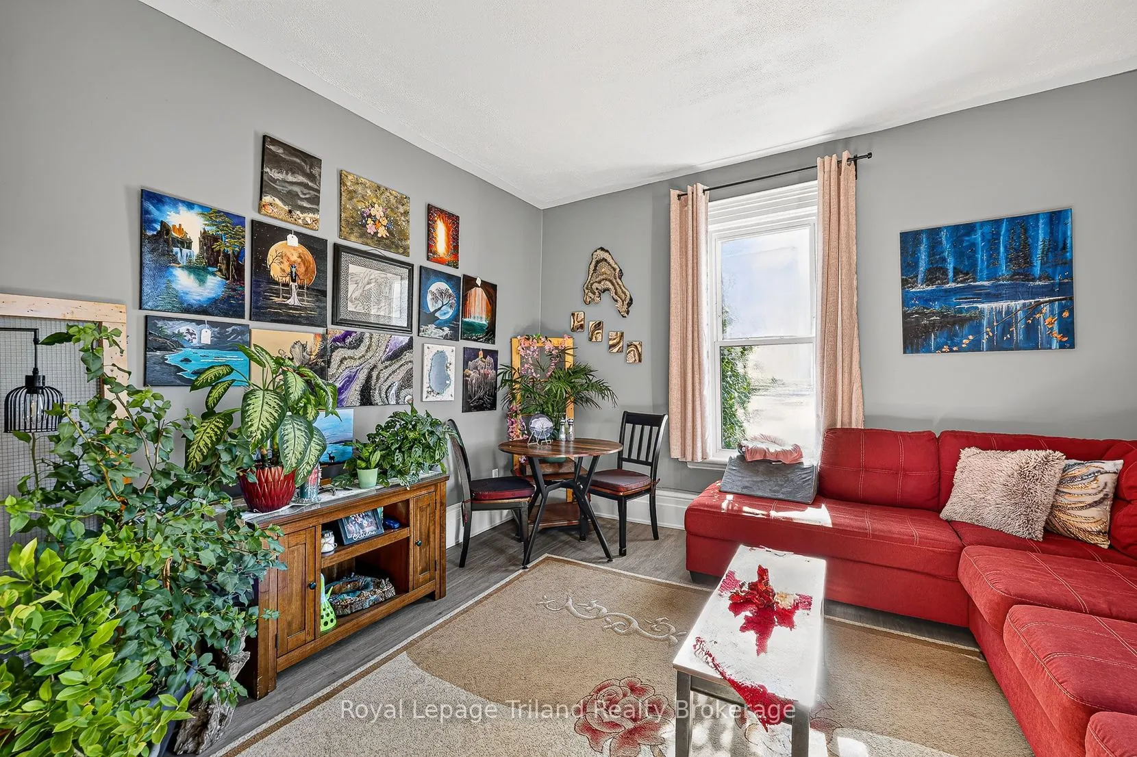 156-158 Charles Street W