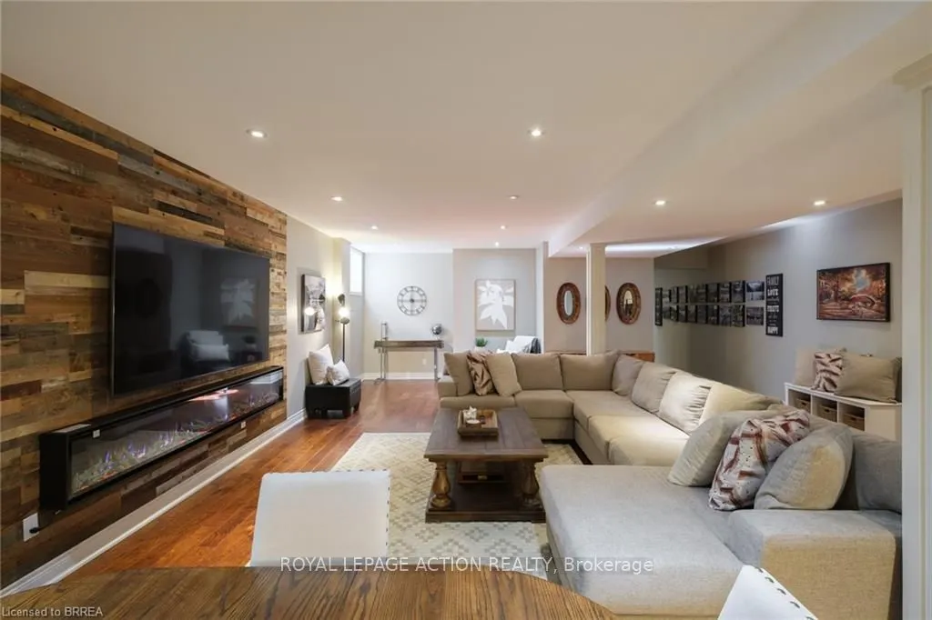 24 Wingrove Wood