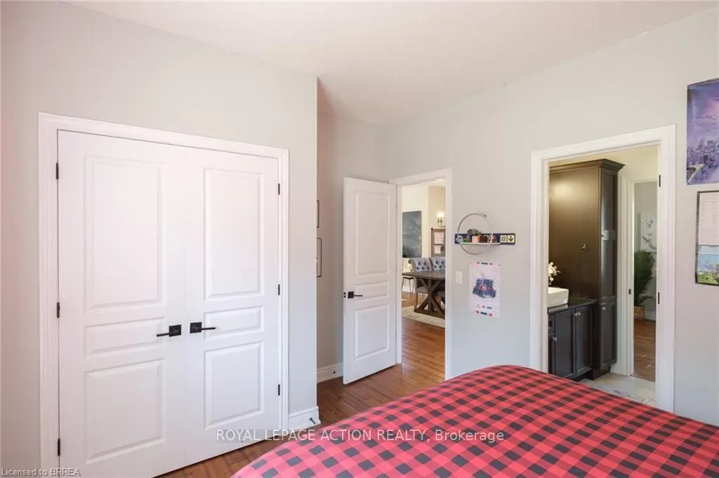24 Wingrove Wood