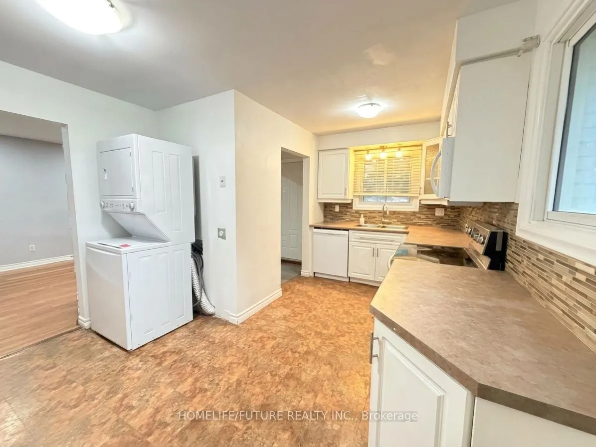 272 Kinzie Avenue