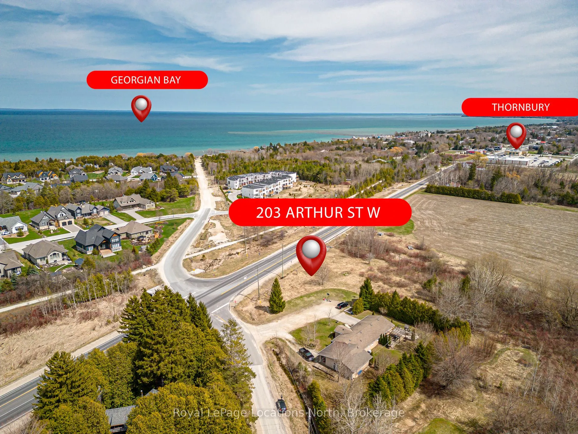 203 Arthur Street W