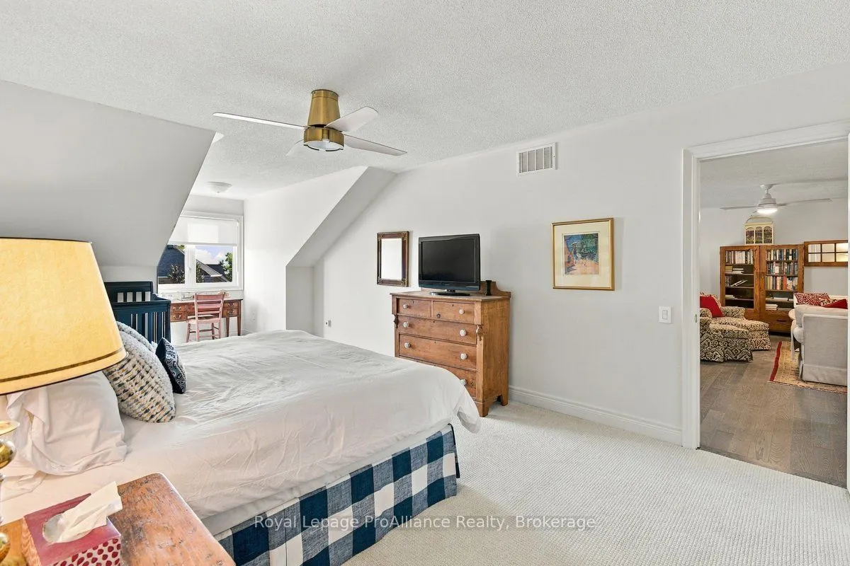 19 Shortreed Lane