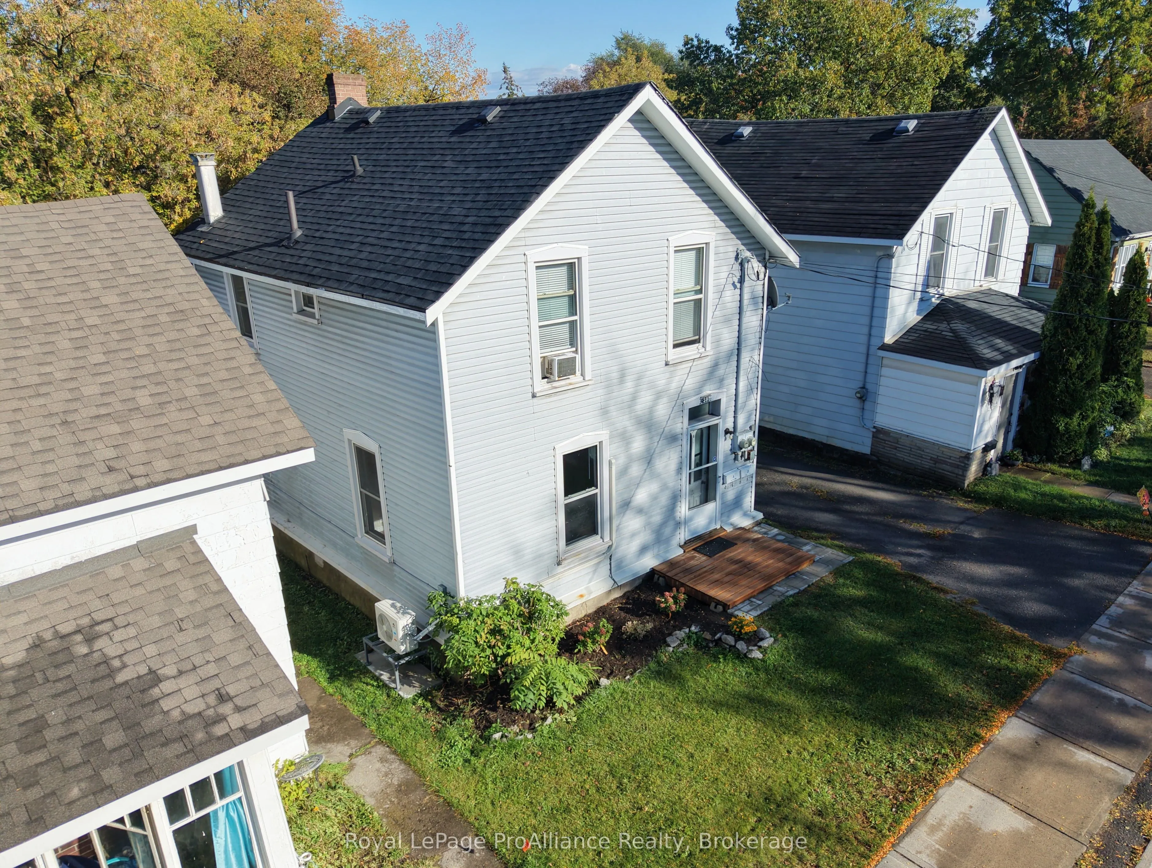 395 Bleecker Avenue