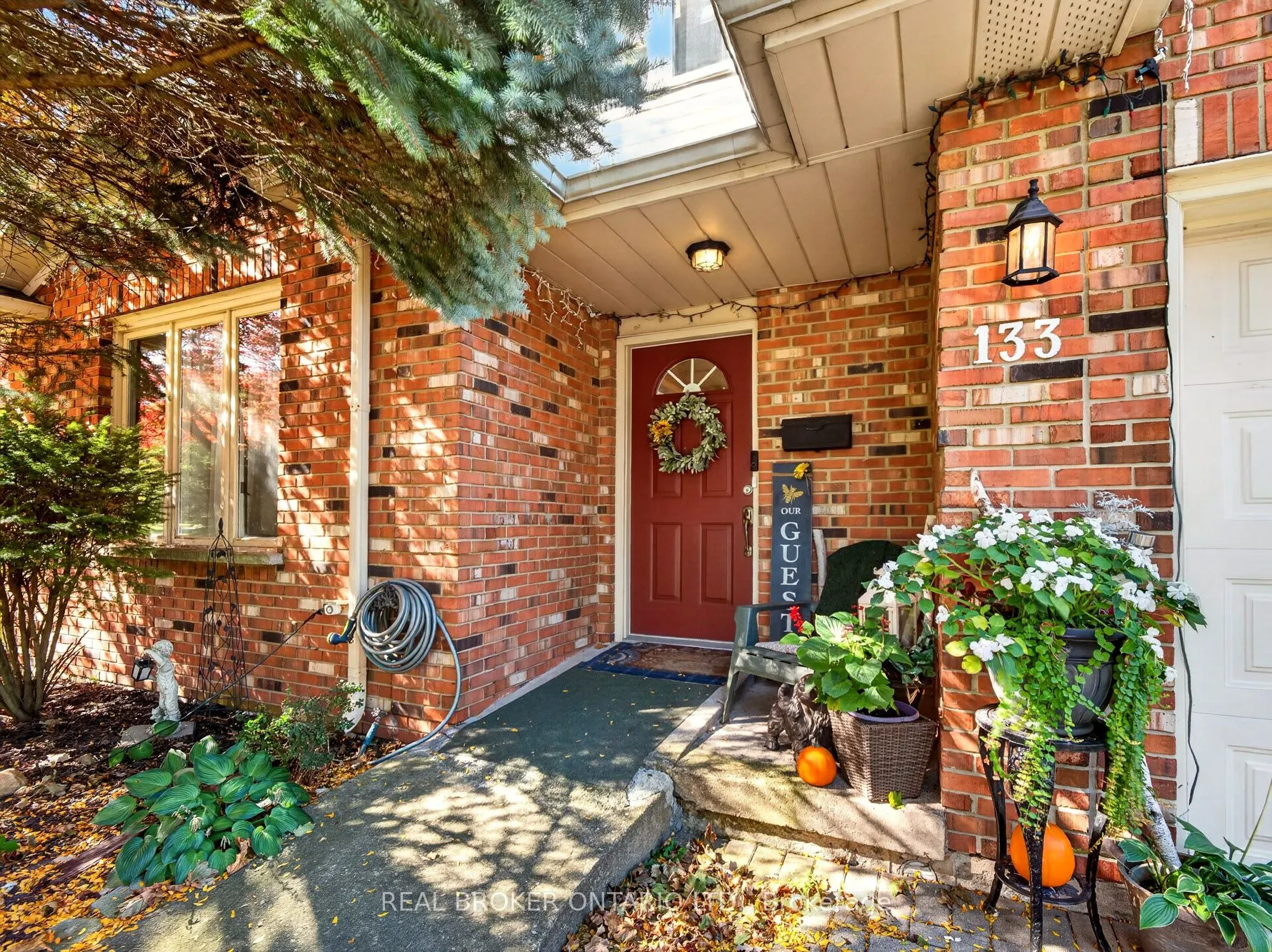 133 Leaside Drive