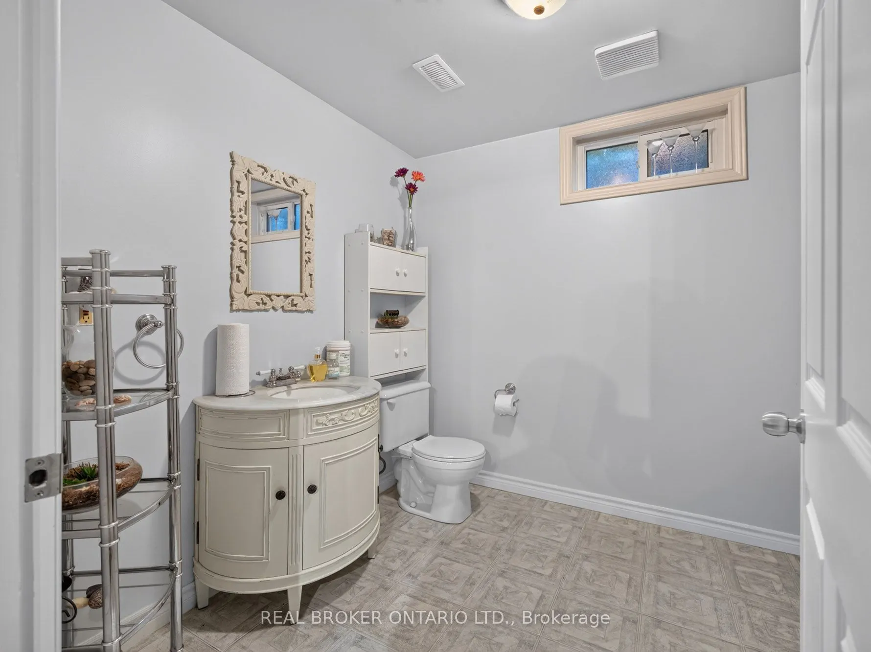 133 Leaside Drive