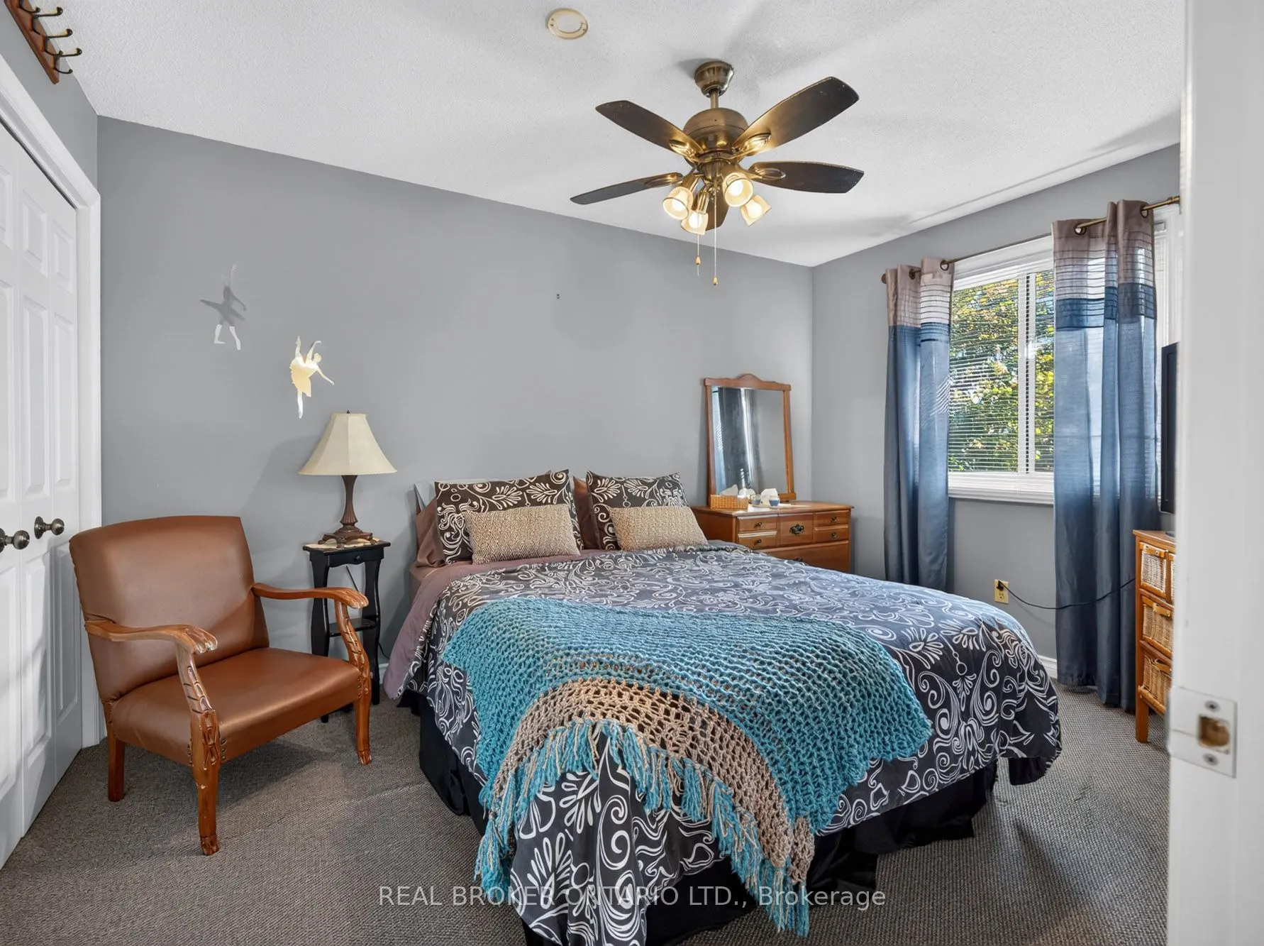 133 Leaside Drive