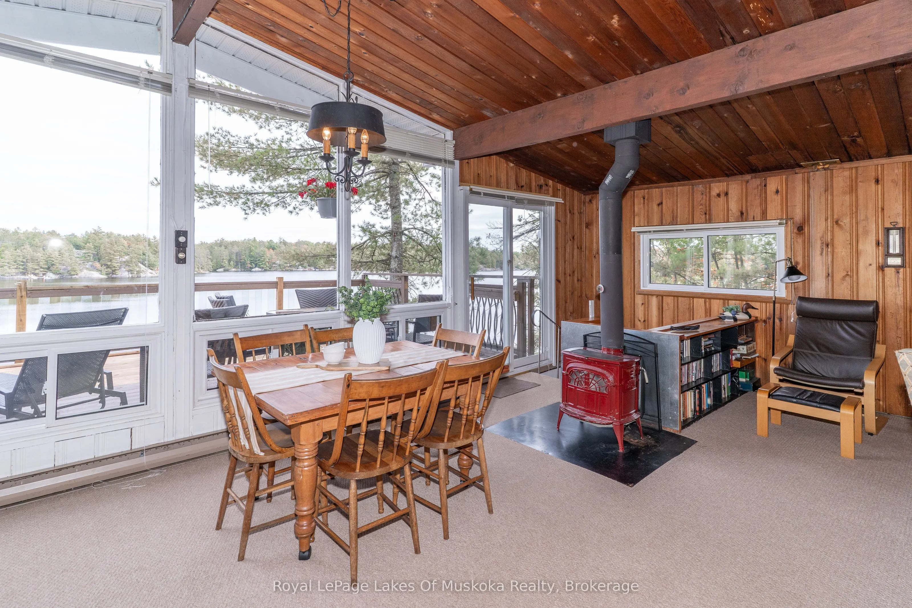 1439 Silver Lake Road