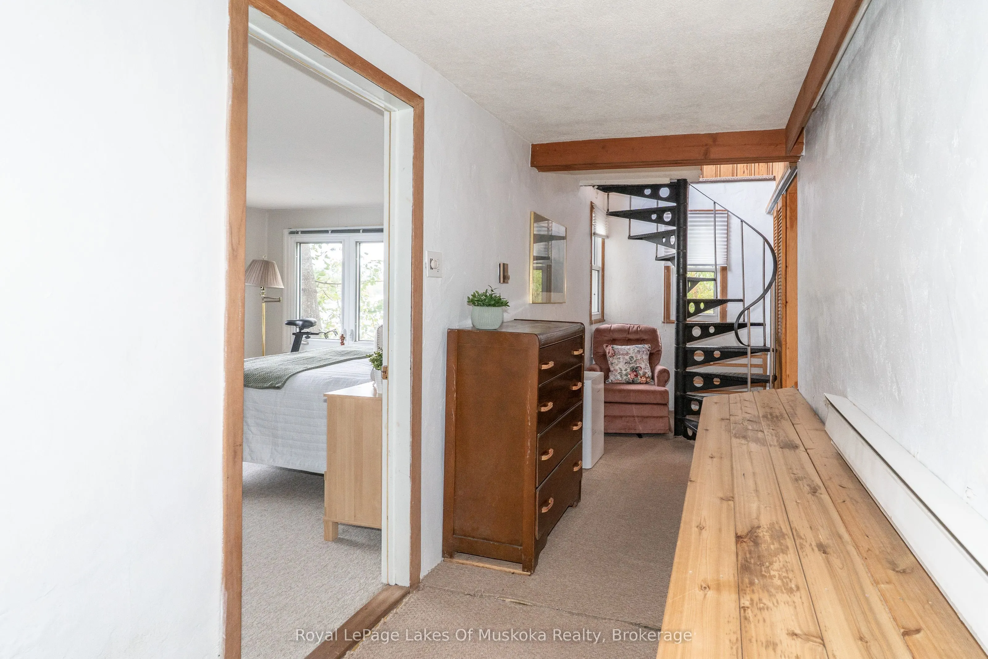 1439 Silver Lake Road