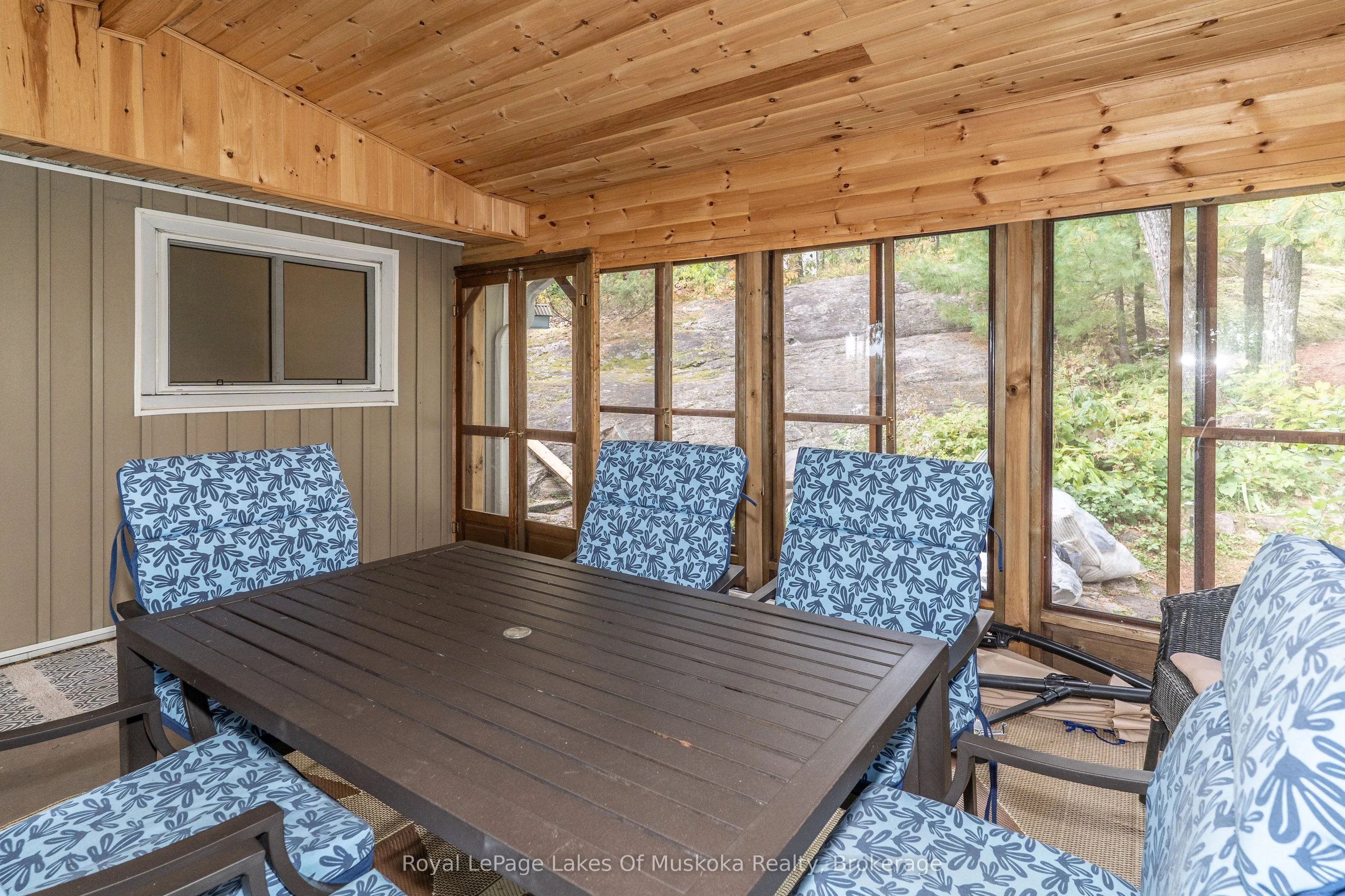 1439 Silver Lake Road