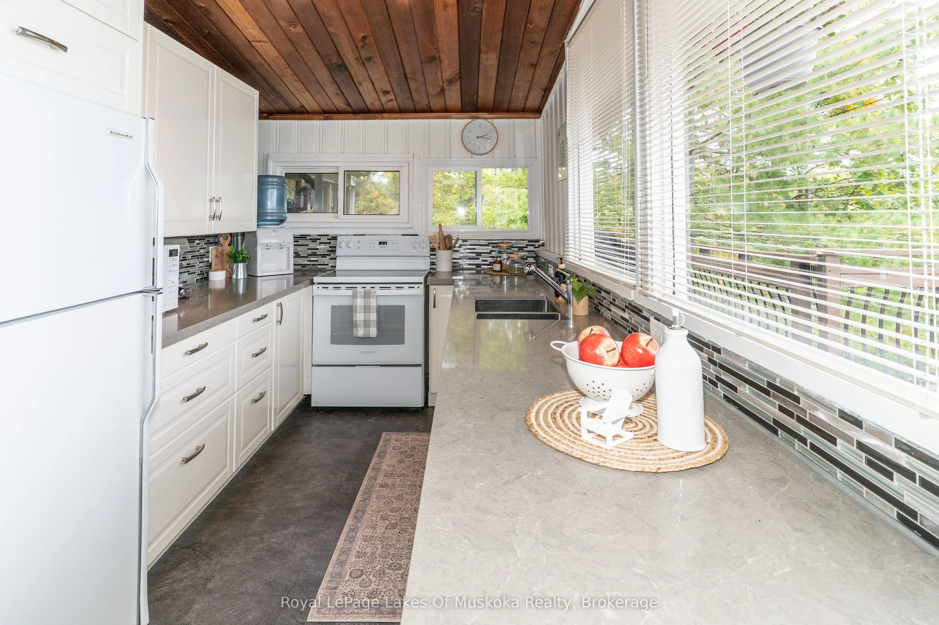 1439 Silver Lake Road