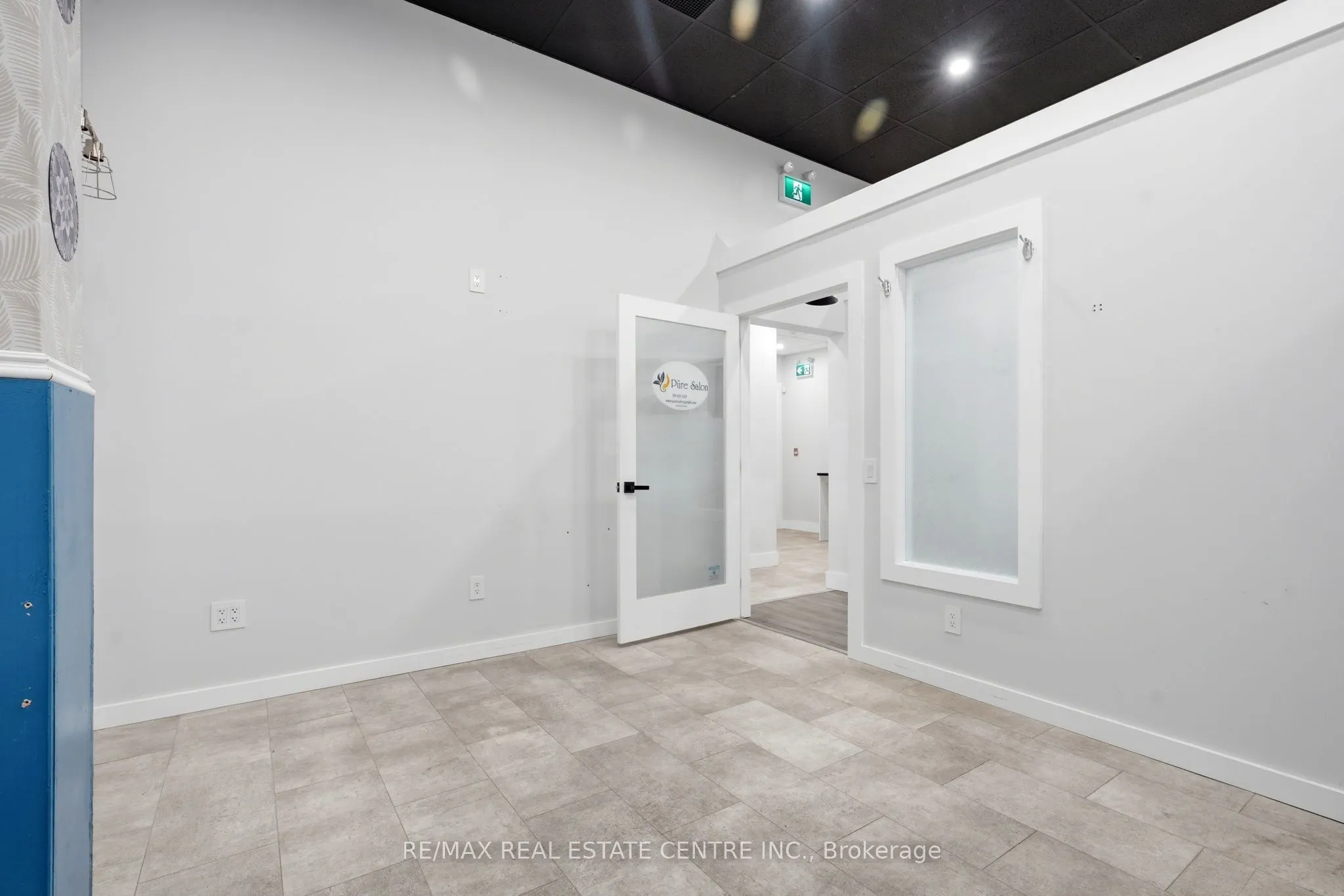 45 Wyndham Street N #103