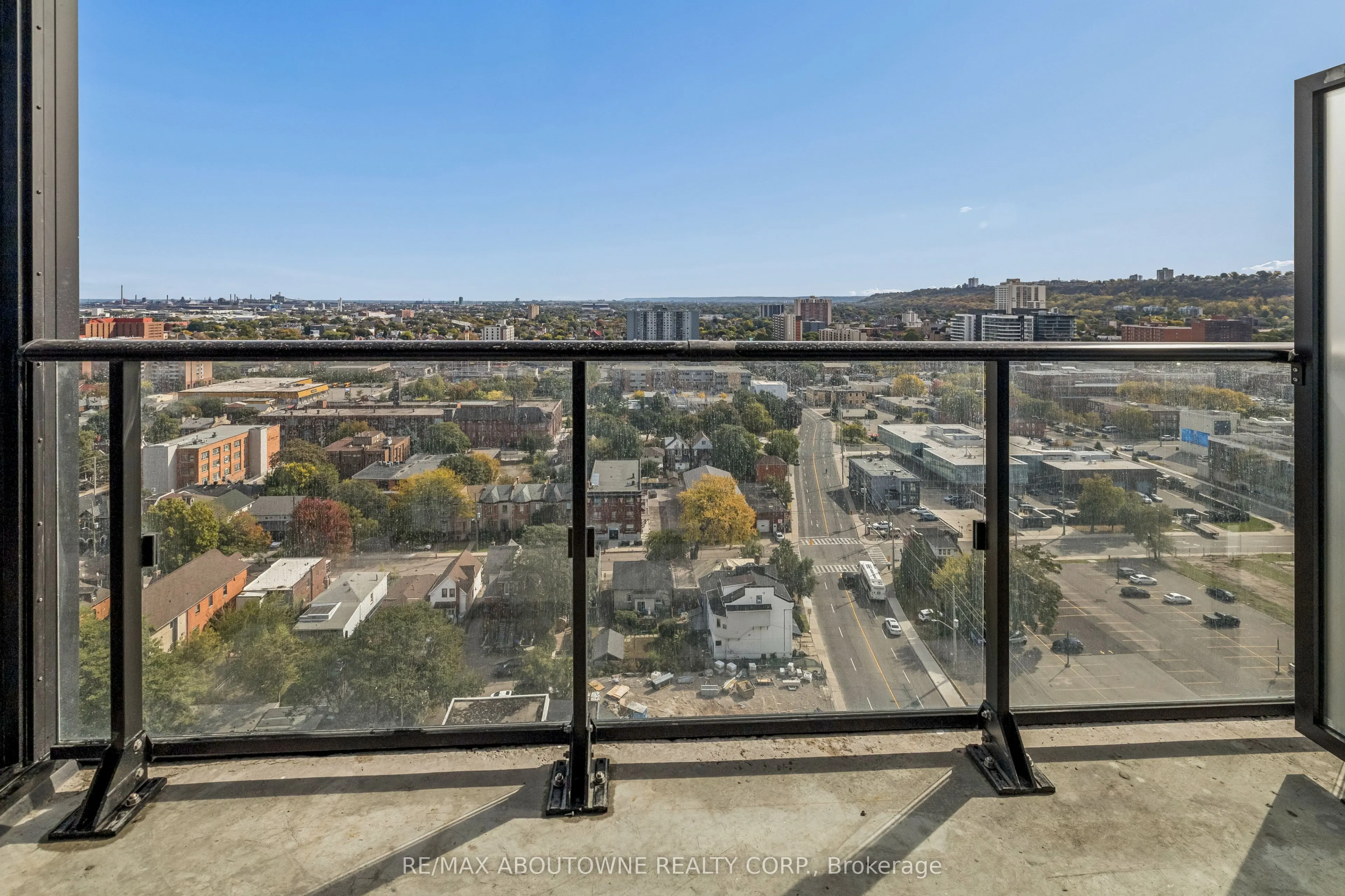 91 John Street N #1802
