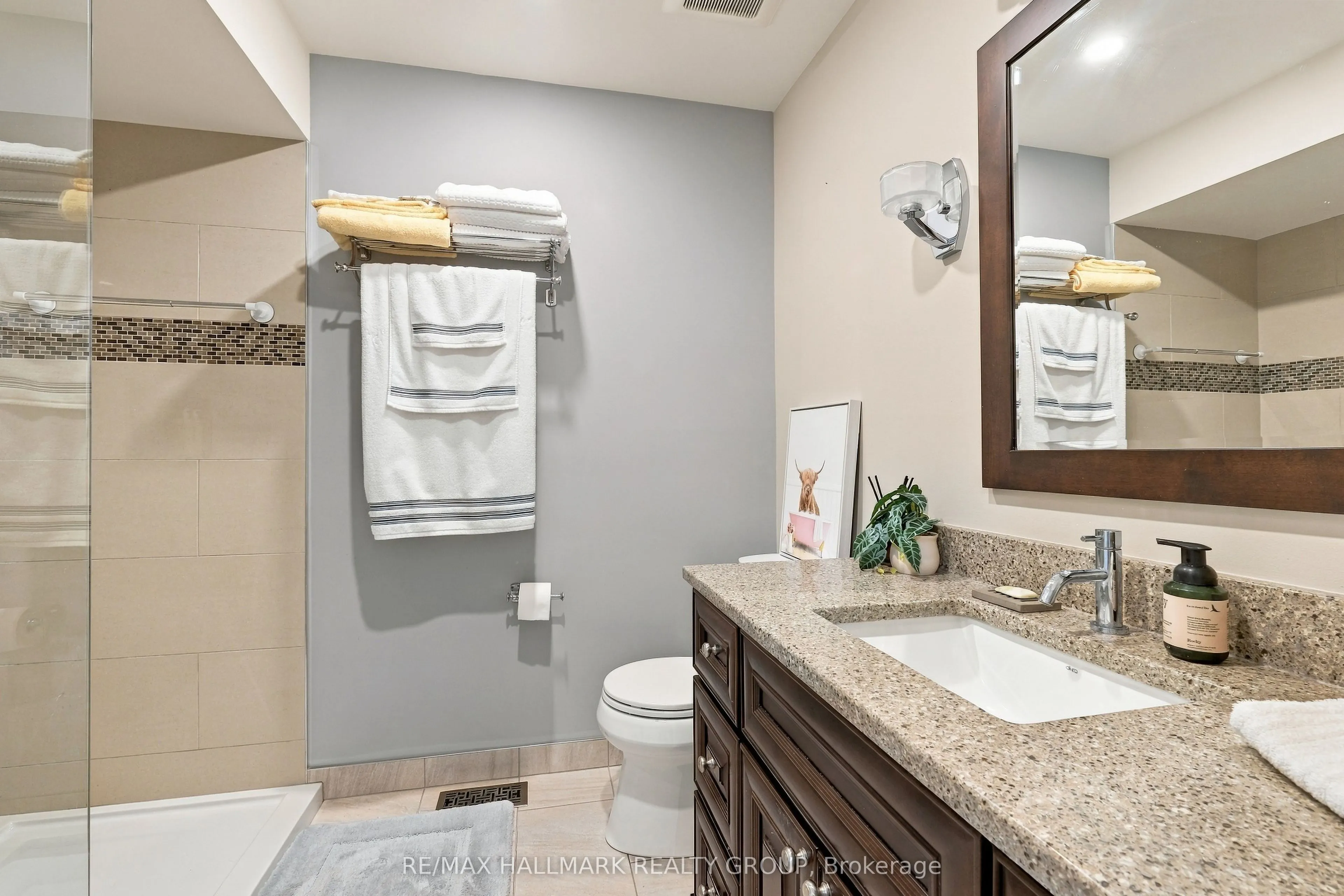 22 Grand Harbour Court #29