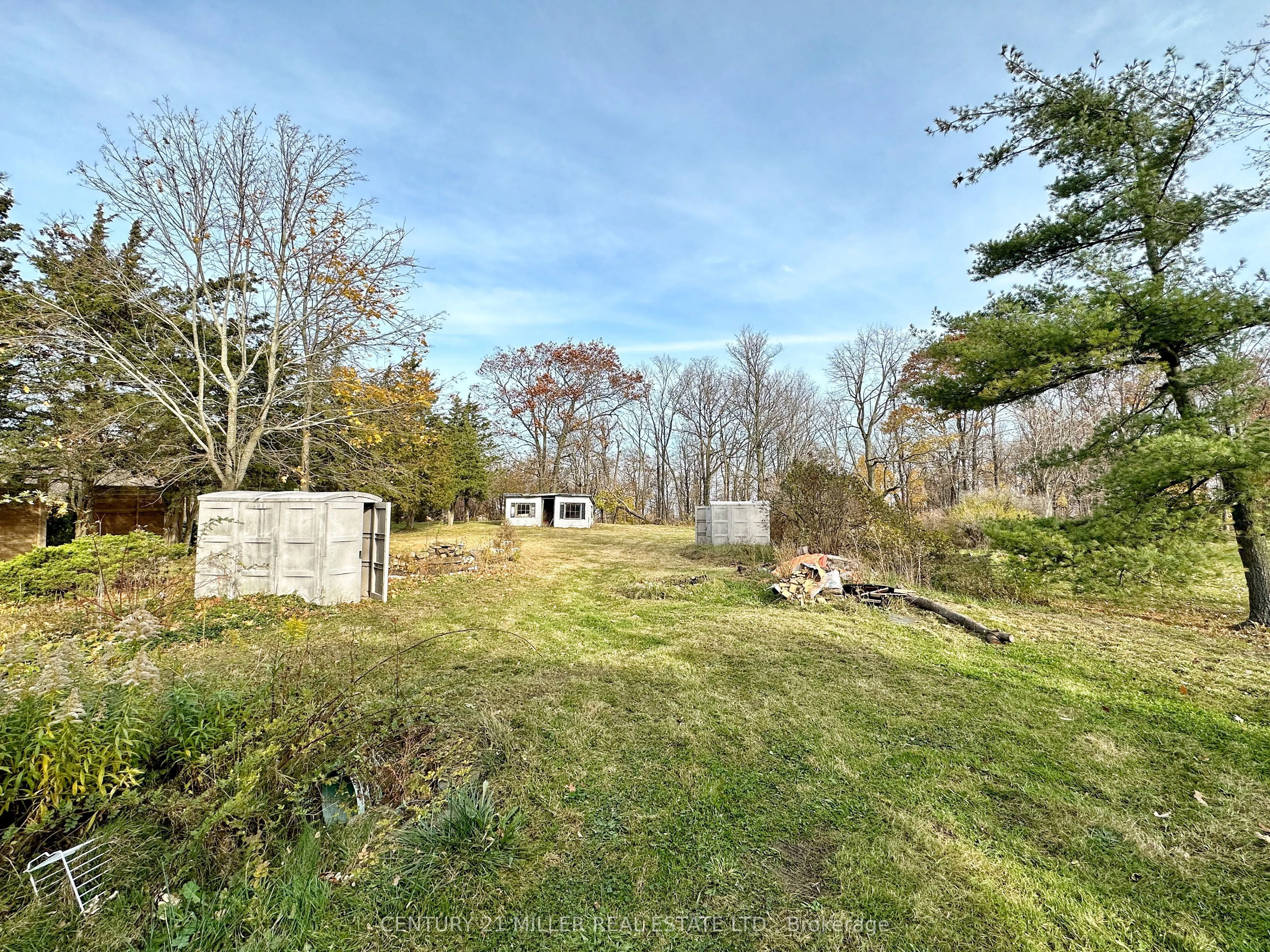 49 Ridge Road E