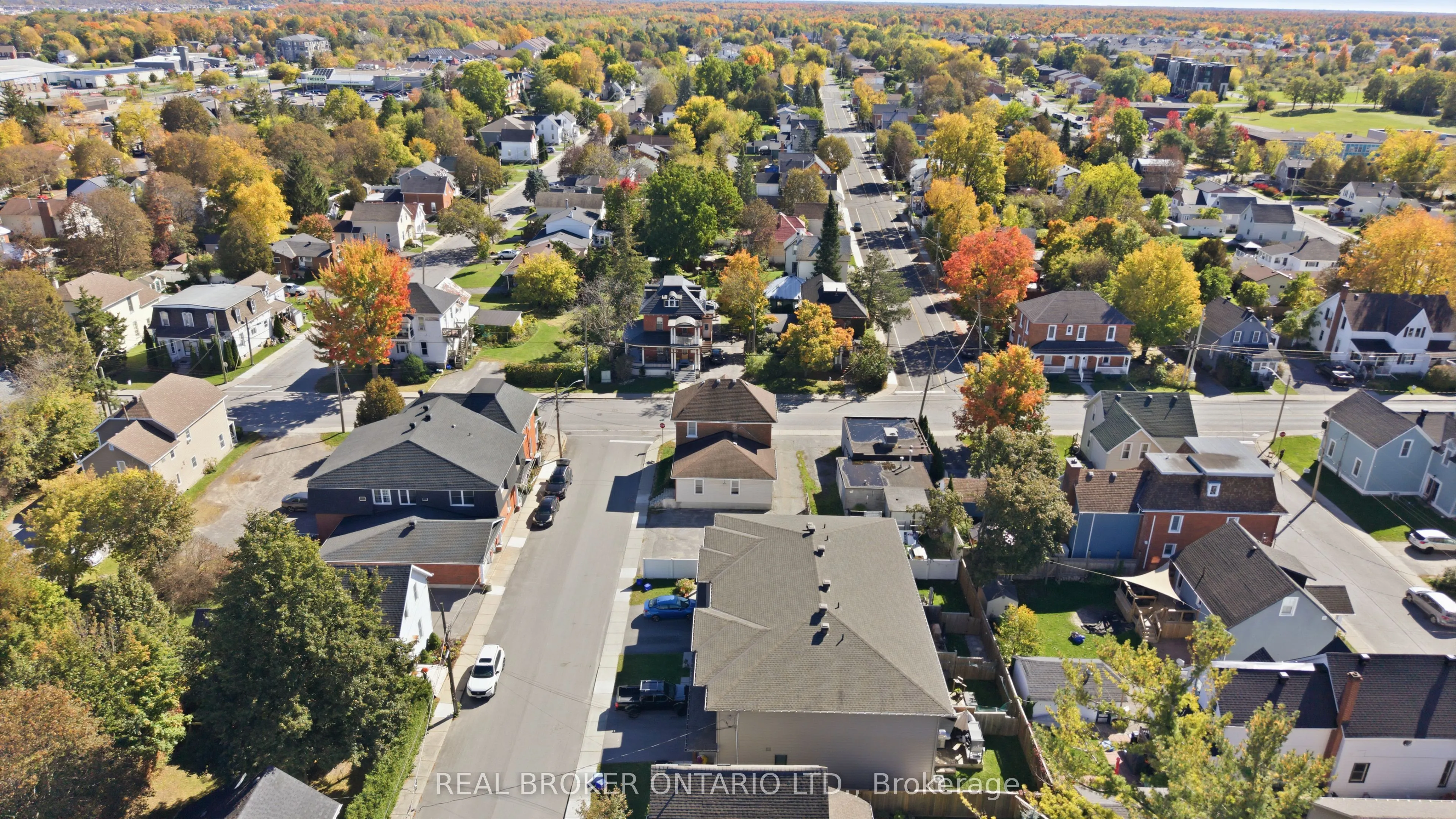 69 Lake Avenue W