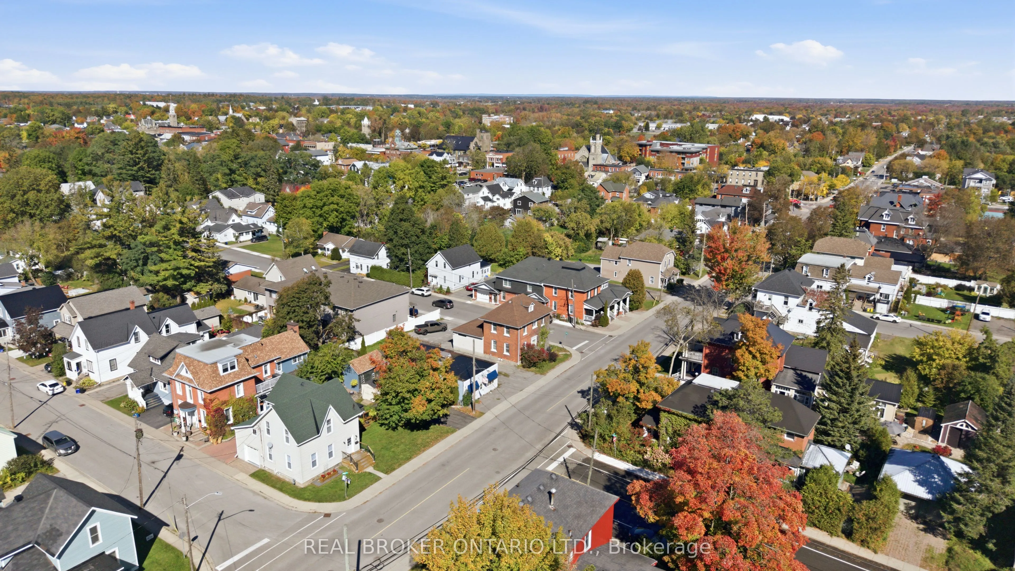 69 Lake Avenue W