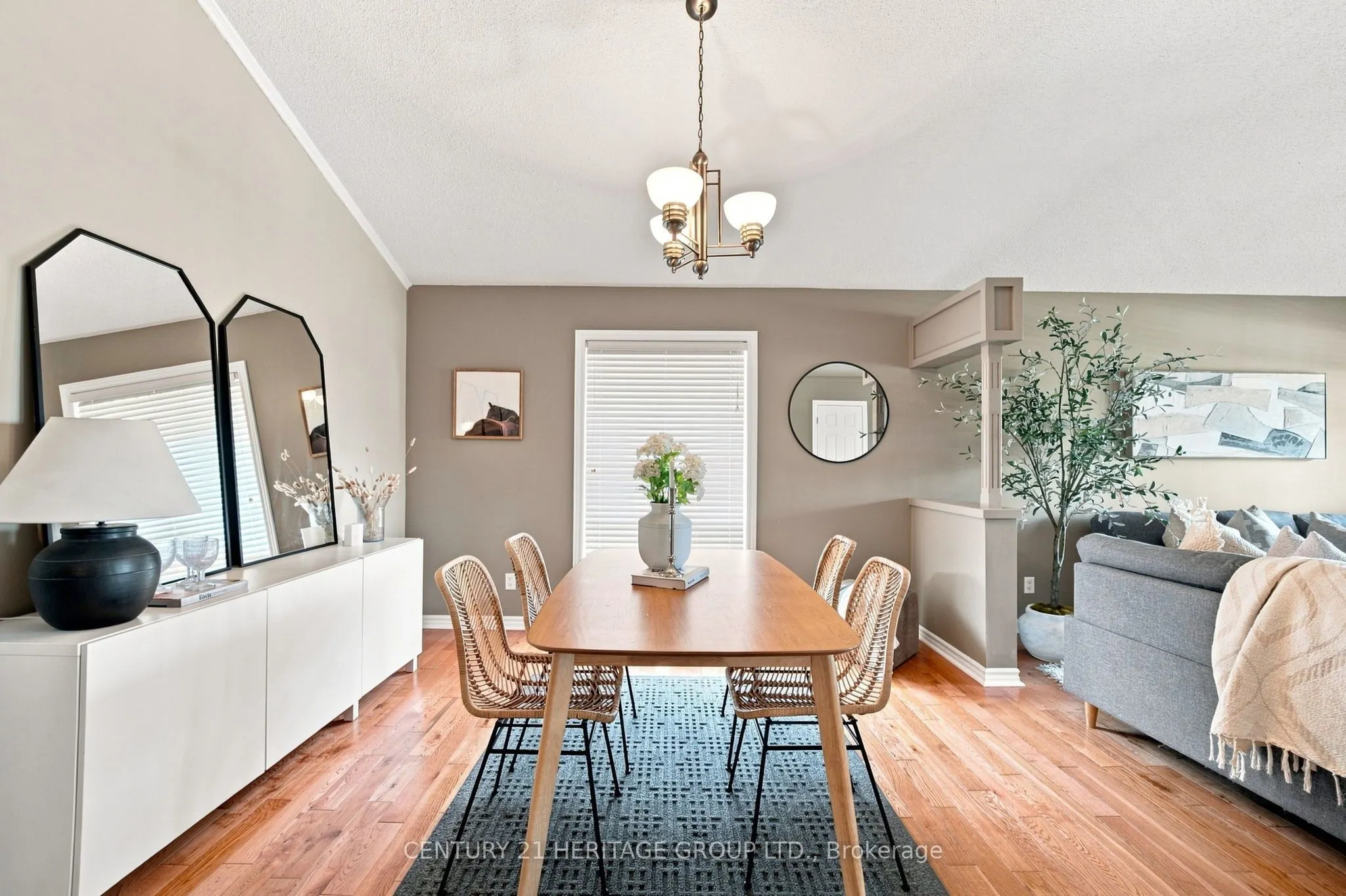 546 Jerseyville Road W