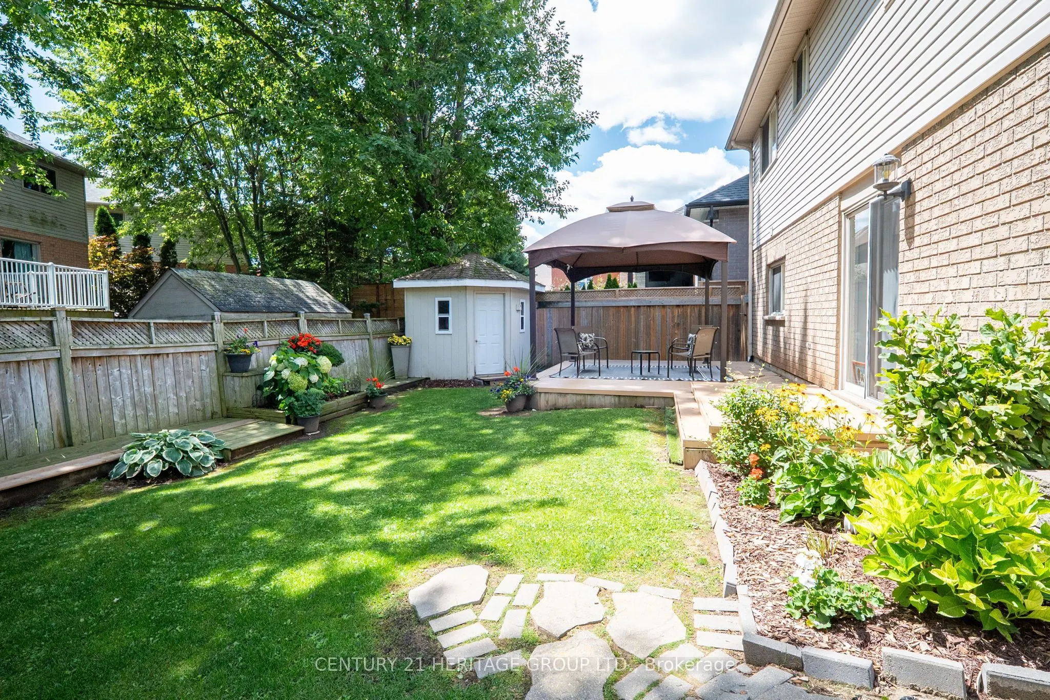 546 Jerseyville Road W