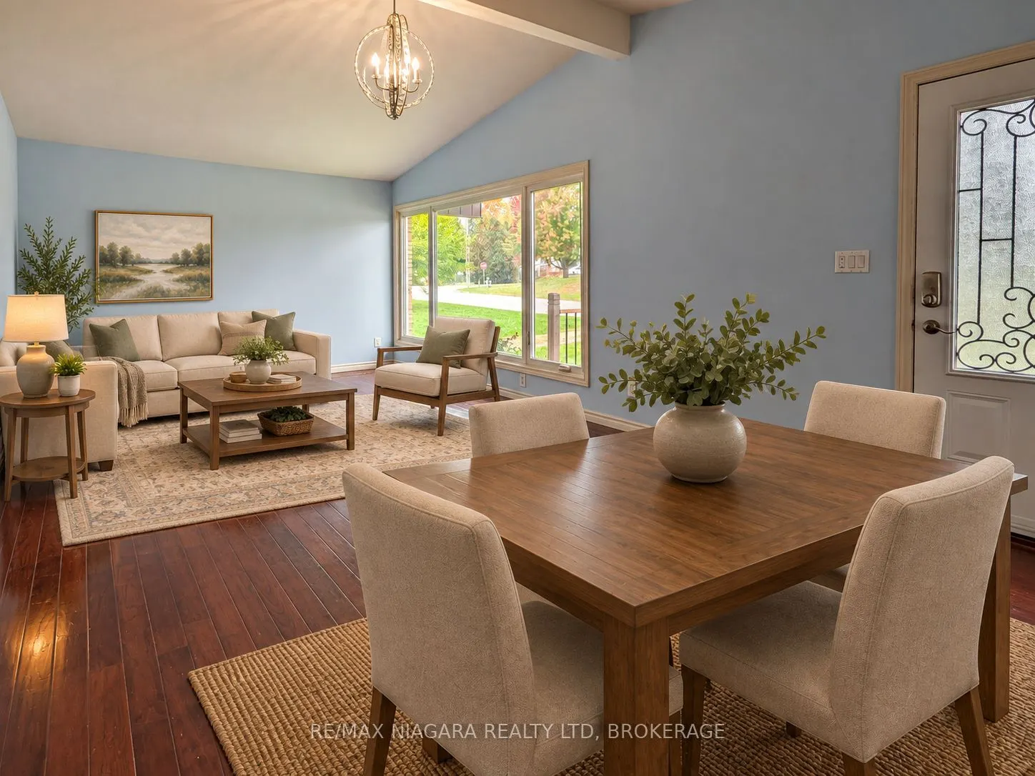 6122 Mayfair Drive