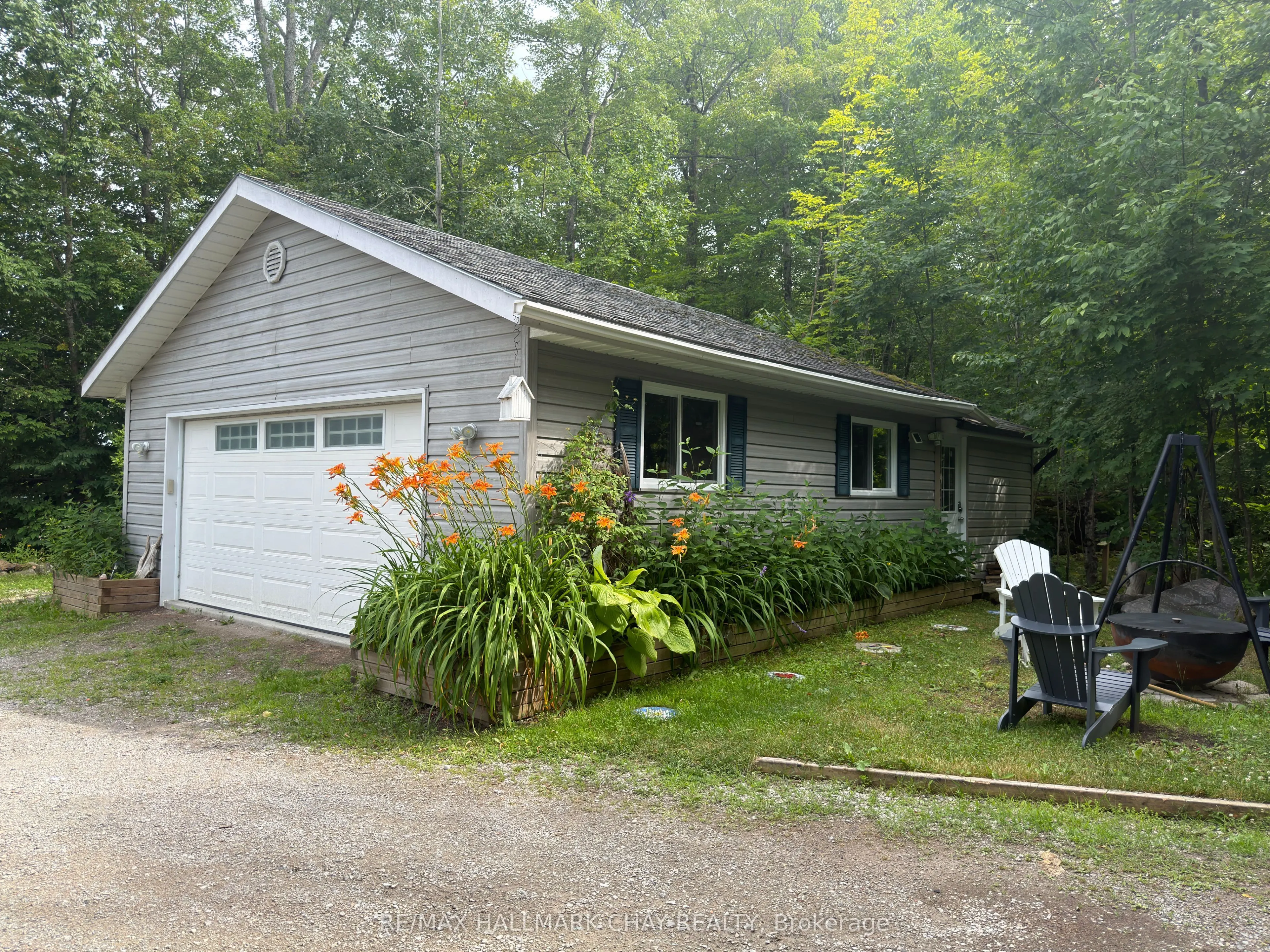 137 Pickerel Point Road