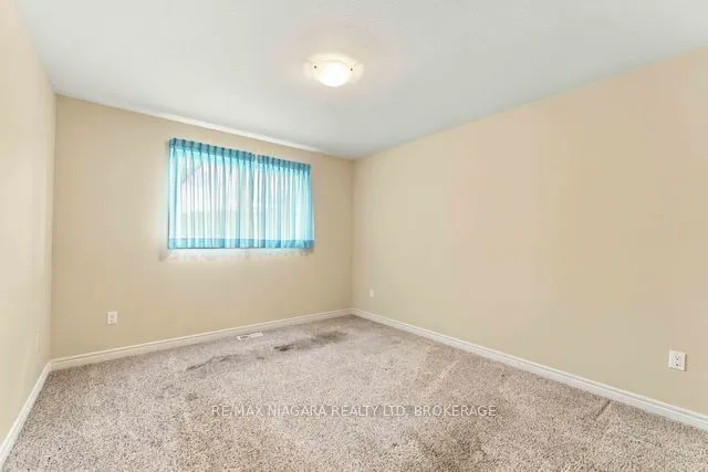 50 Shipview Court