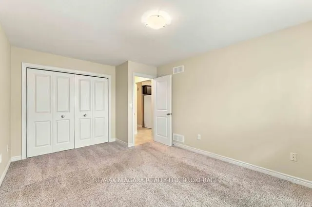 50 Shipview Court
