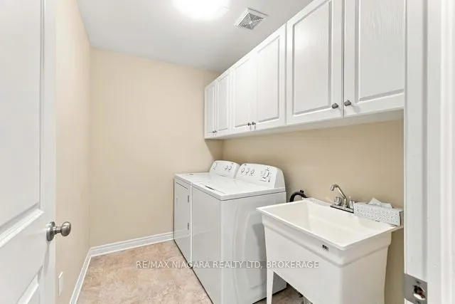 50 Shipview Court